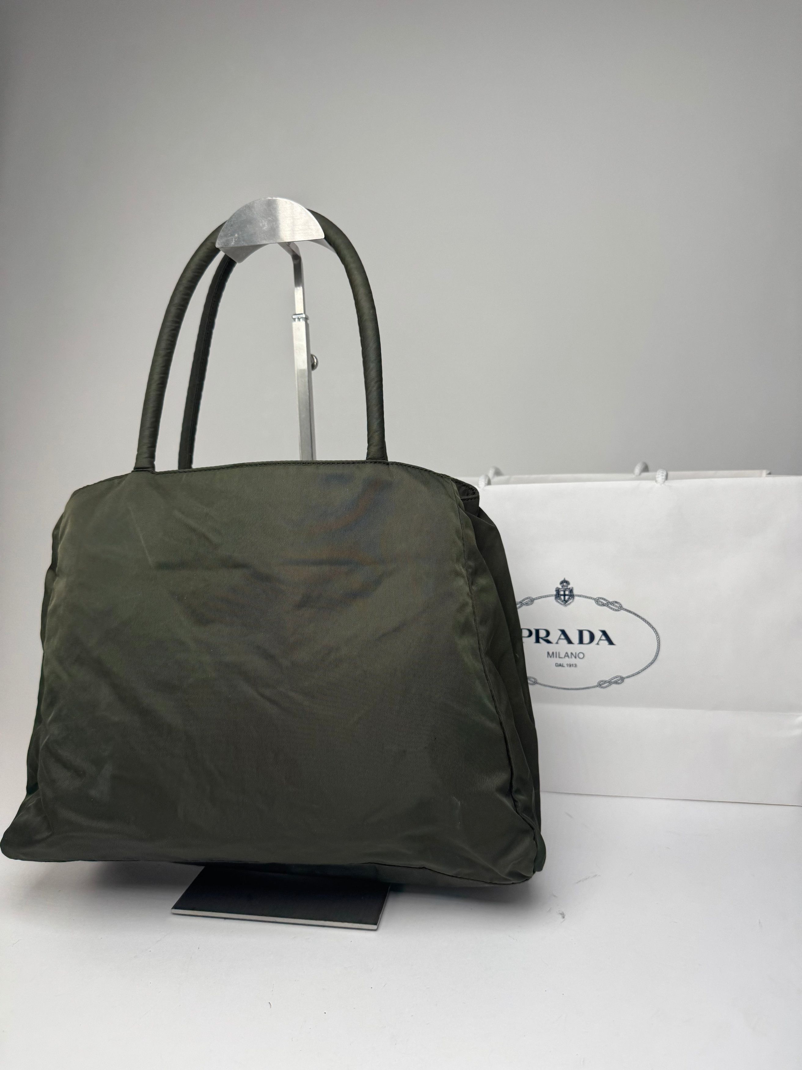 Prada Vintage Nylon Triangle Handbag Green Size ONE SIZE - 10 Thumbnail