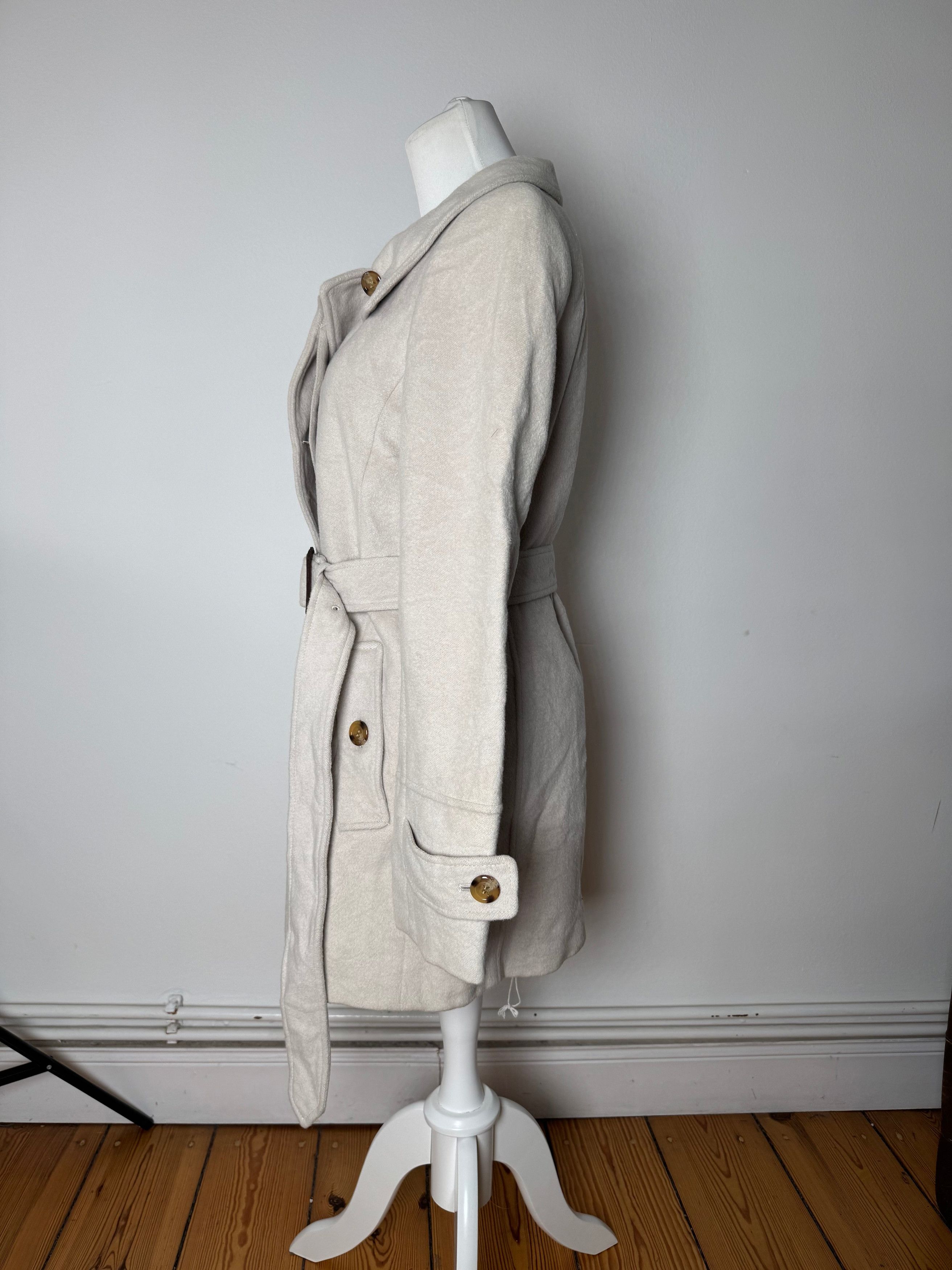 Burberry Vintage Wool Trenchcoat White Size L / US 10 / IT 46 - 2 Thumbnail