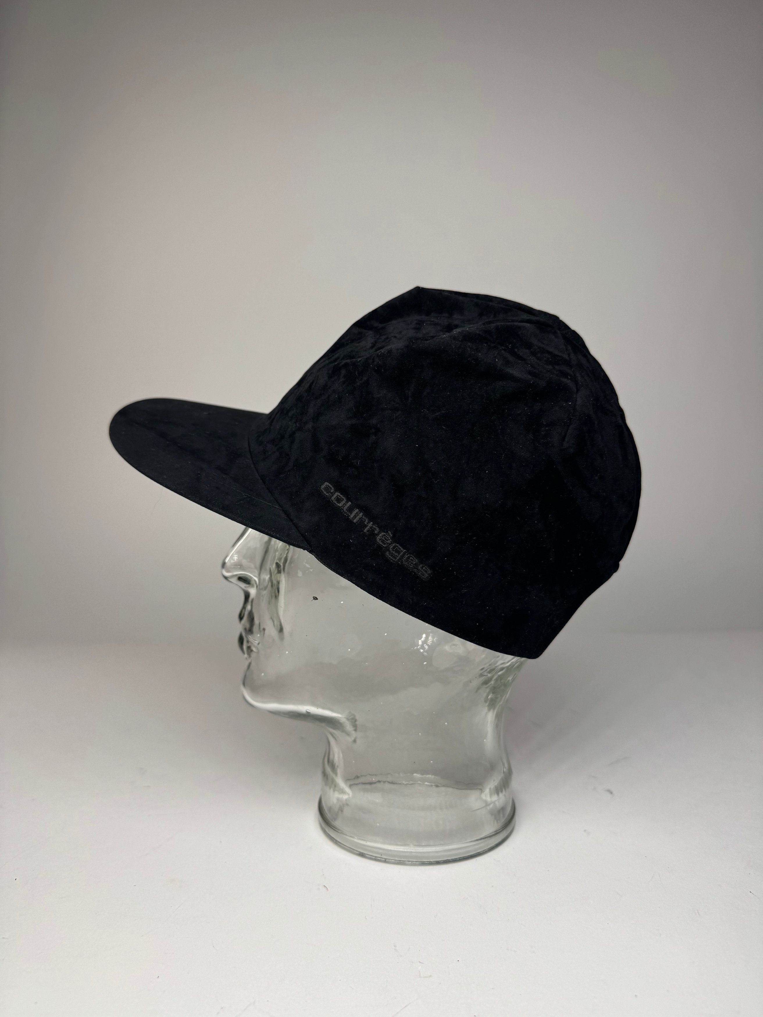 Courreges Vintage Velvet SnapBack Black Size ONE SIZE - 7 Thumbnail