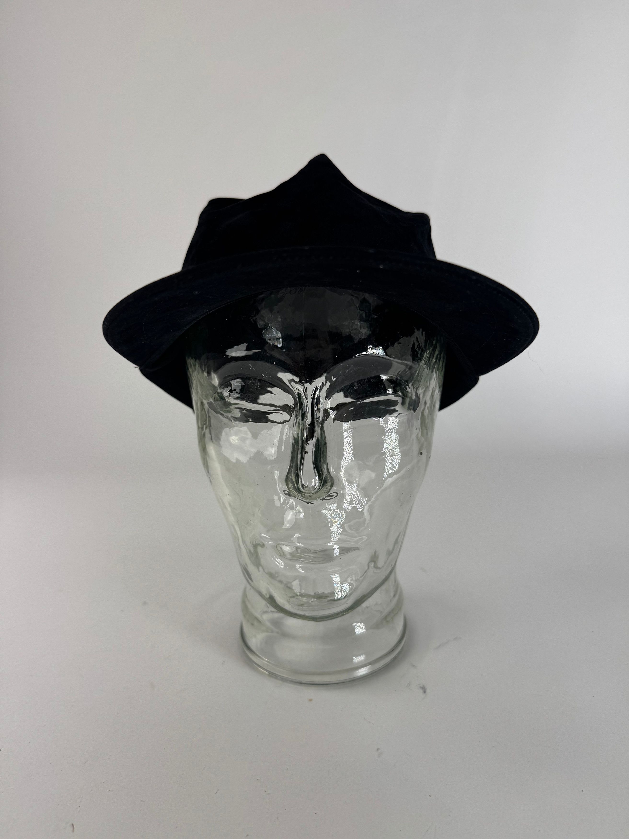 Courreges Vintage Velvet SnapBack Black Size ONE SIZE - 5 Thumbnail