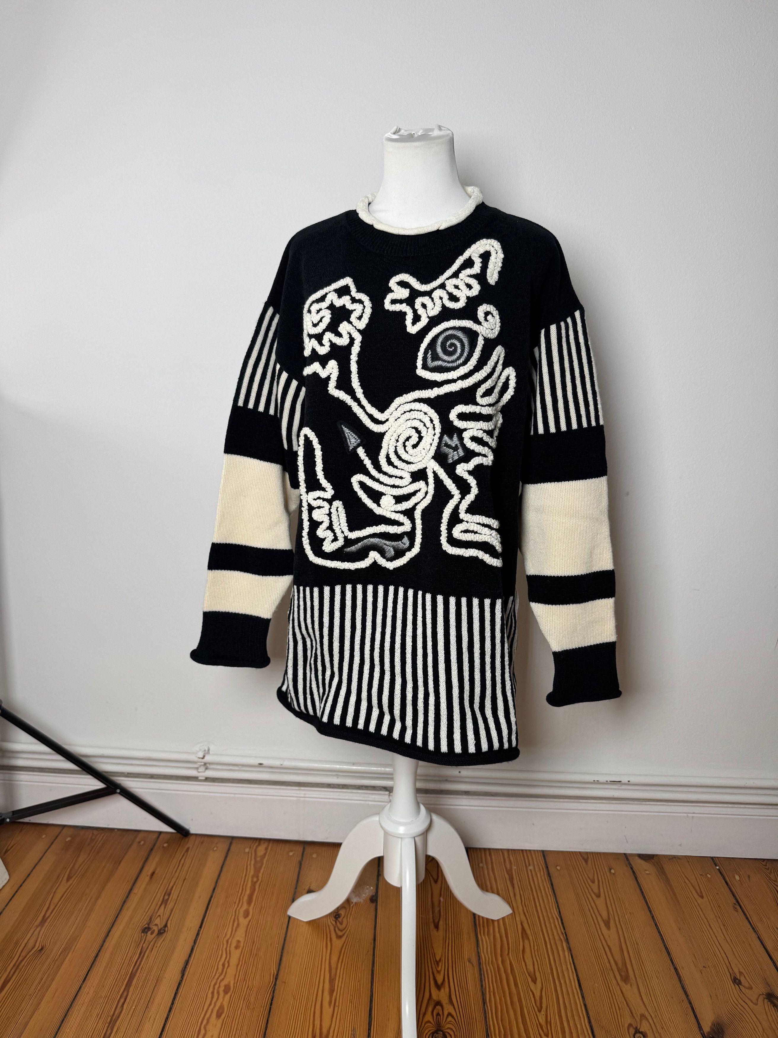 Kansai Yamamoto Vintage Unisex Crewneck Sweater M/L Size M / US 6-8 / IT 42-44 - 8 Thumbnail