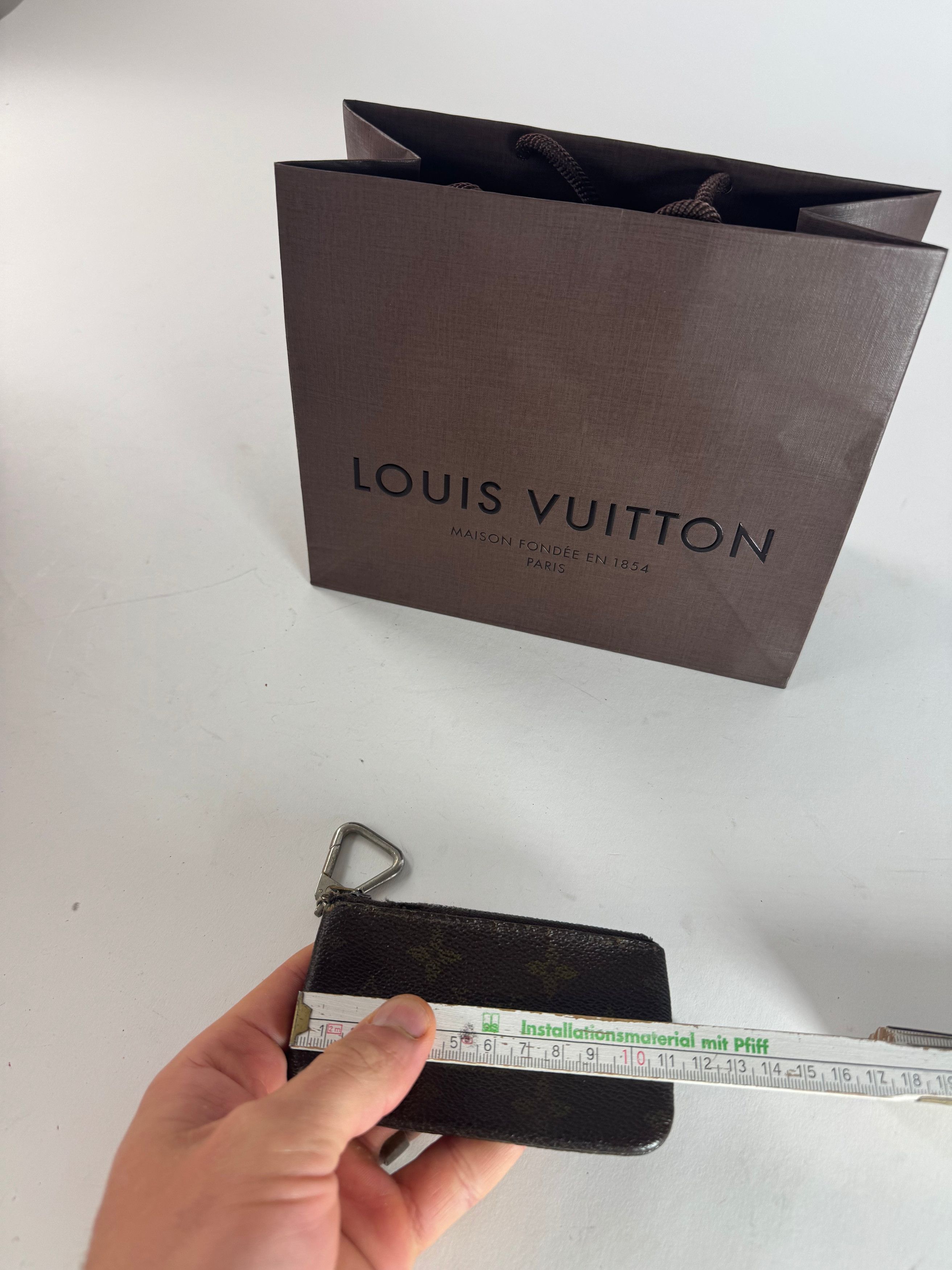 Louis Vuitton Vintage Le Dauphine Leather Card Holder Brown Size ONE SIZE - 7 Thumbnail