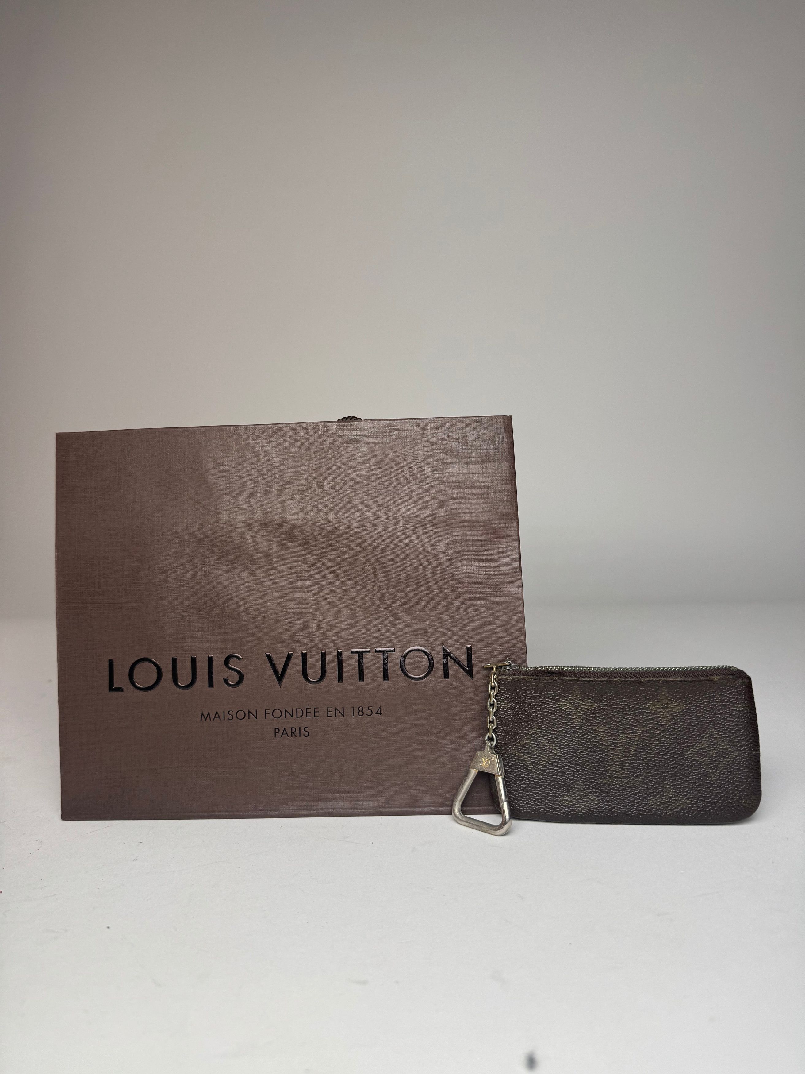Louis Vuitton Vintage Le Dauphine Leather Card Holder Brown Size ONE SIZE - 9 Thumbnail