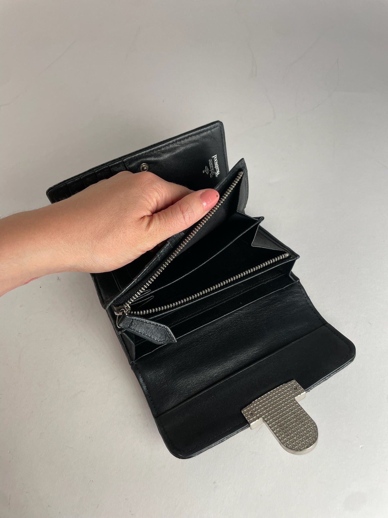 Vivienne Westwood Vintage Vegan Leather Monogram Wallet Black Size ONE SIZE - 3 Thumbnail
