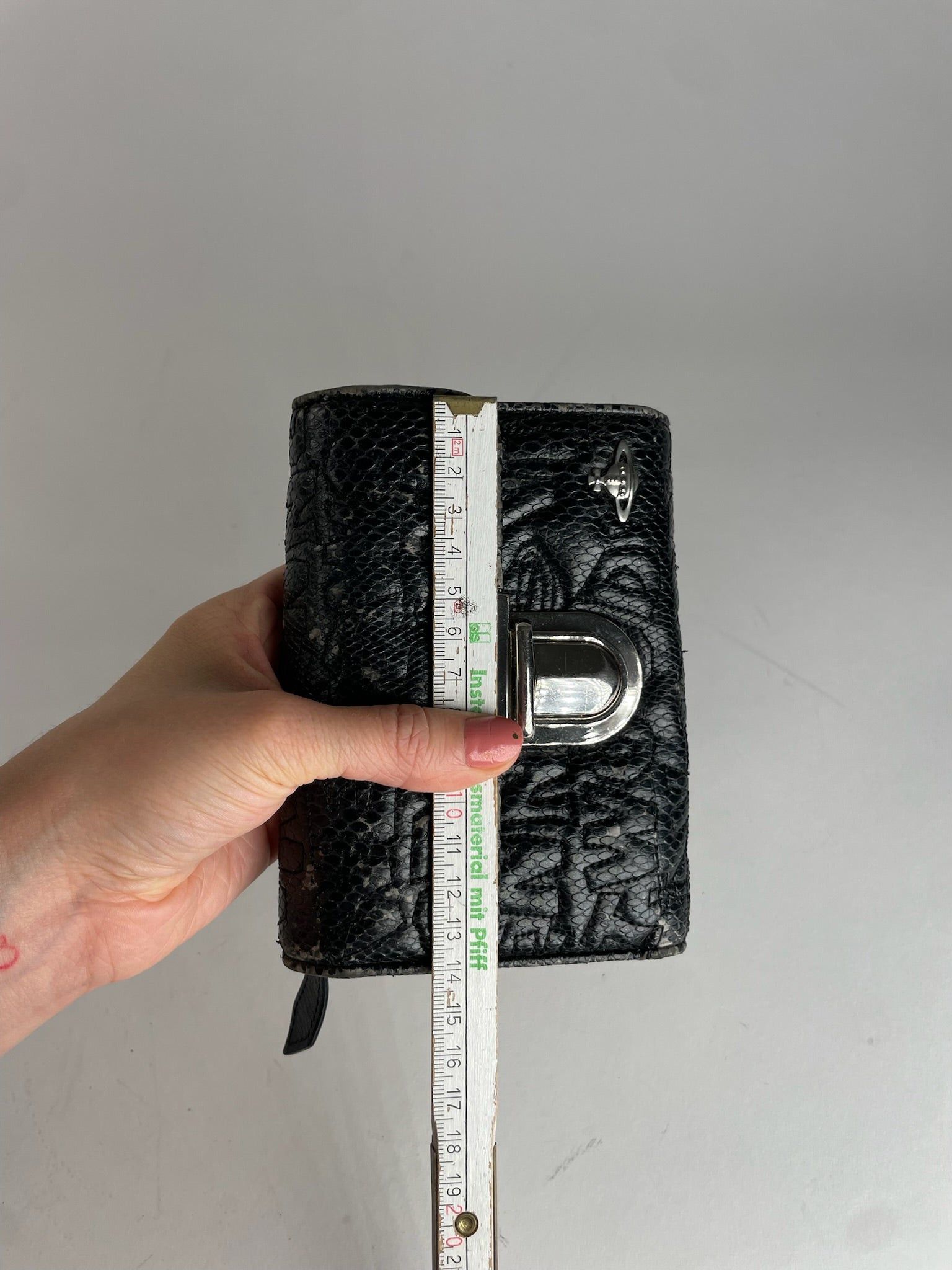 Vivienne Westwood Vintage Vegan Leather Monogram Wallet Black Size ONE SIZE - 9 Thumbnail