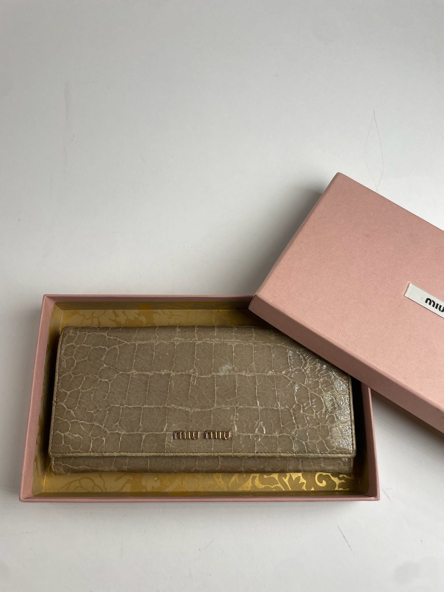 Miu Miu Vintage crocodile Emblossed Leather Wallet Brown Size ONE SIZE - 3 Thumbnail