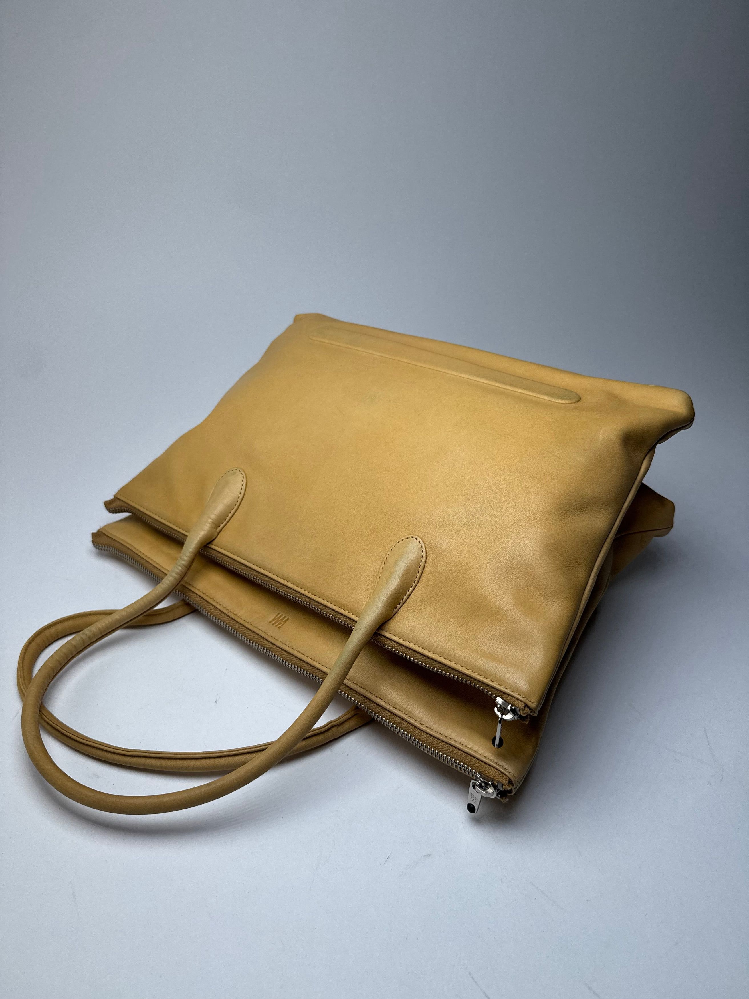 Issey Miyake Vintage Leather Handbag Yellow Beige Size ONE SIZE - 9 Thumbnail