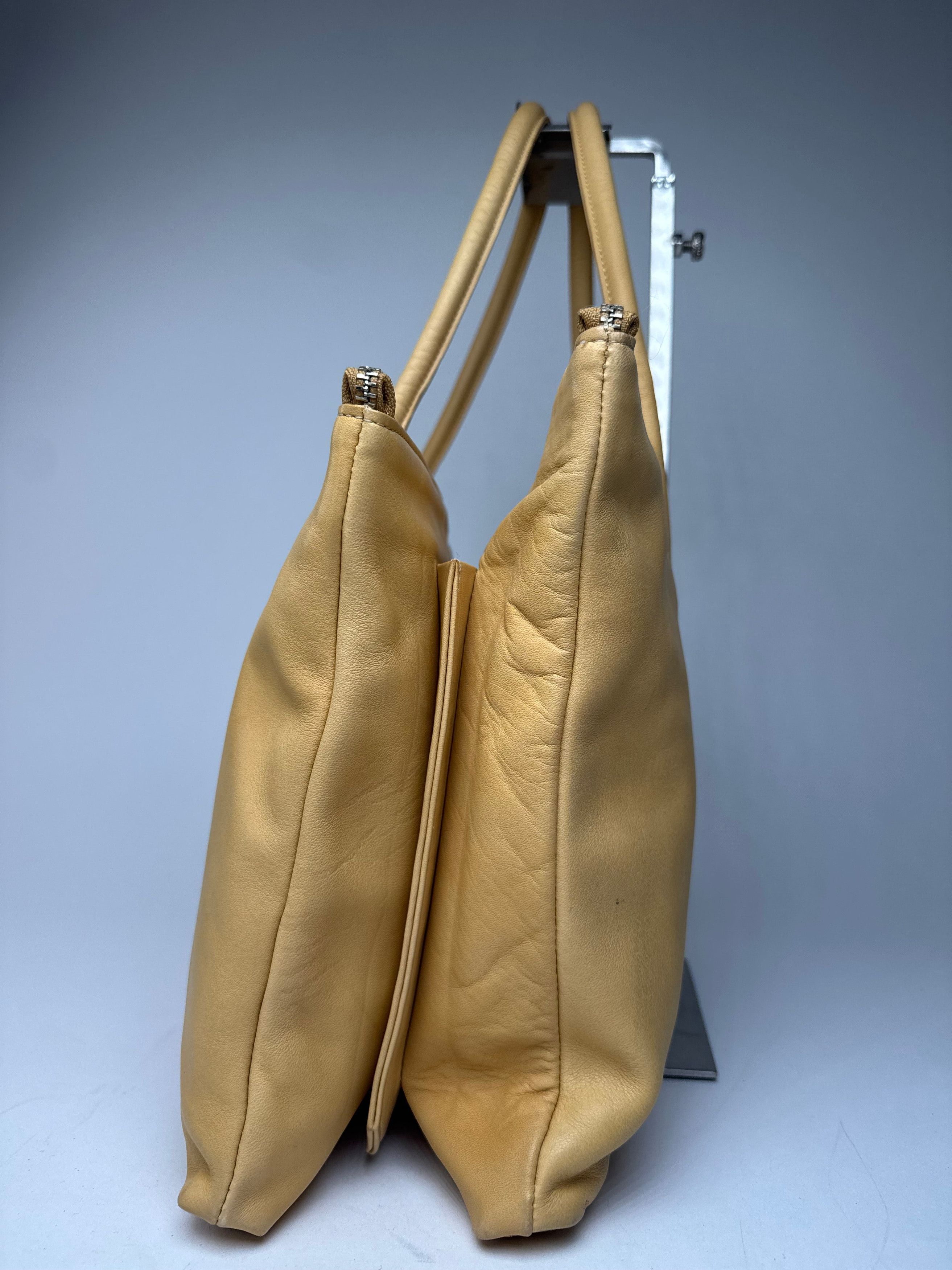 Issey Miyake Vintage Leather Handbag Yellow Beige Size ONE SIZE - 3 Thumbnail