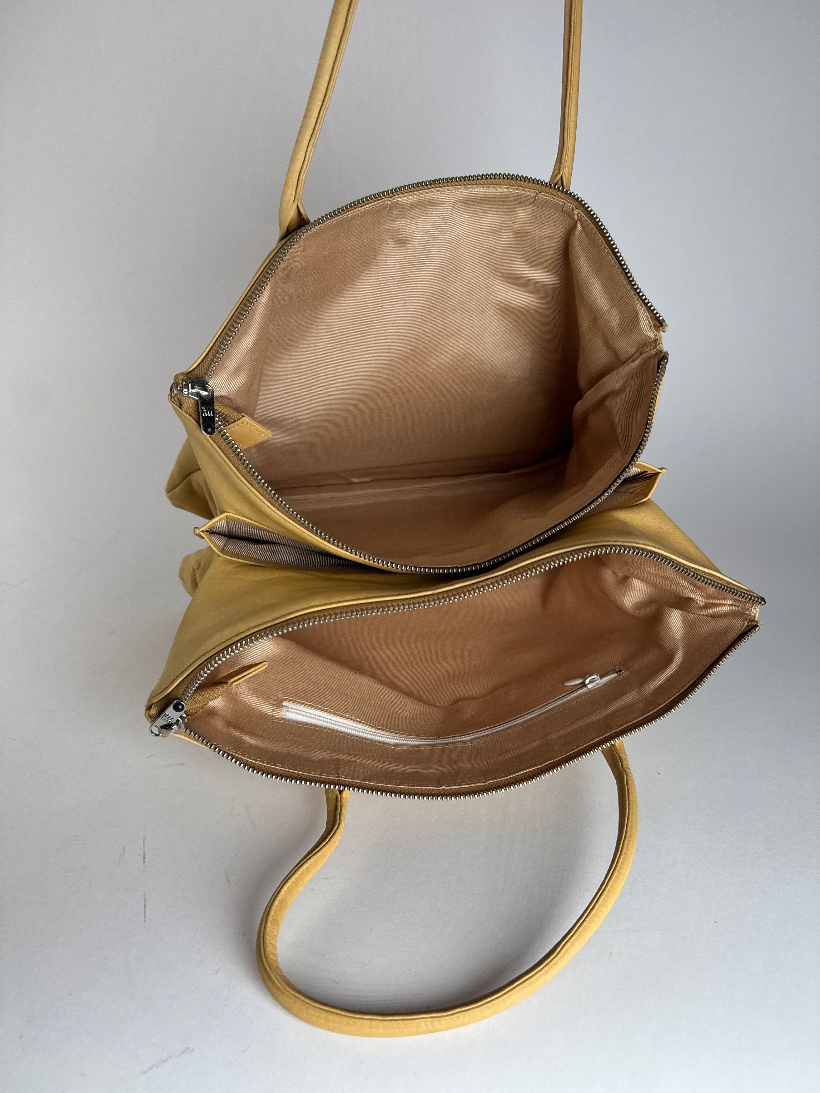 Issey Miyake Vintage Leather Handbag Yellow Beige Size ONE SIZE - 4 Thumbnail