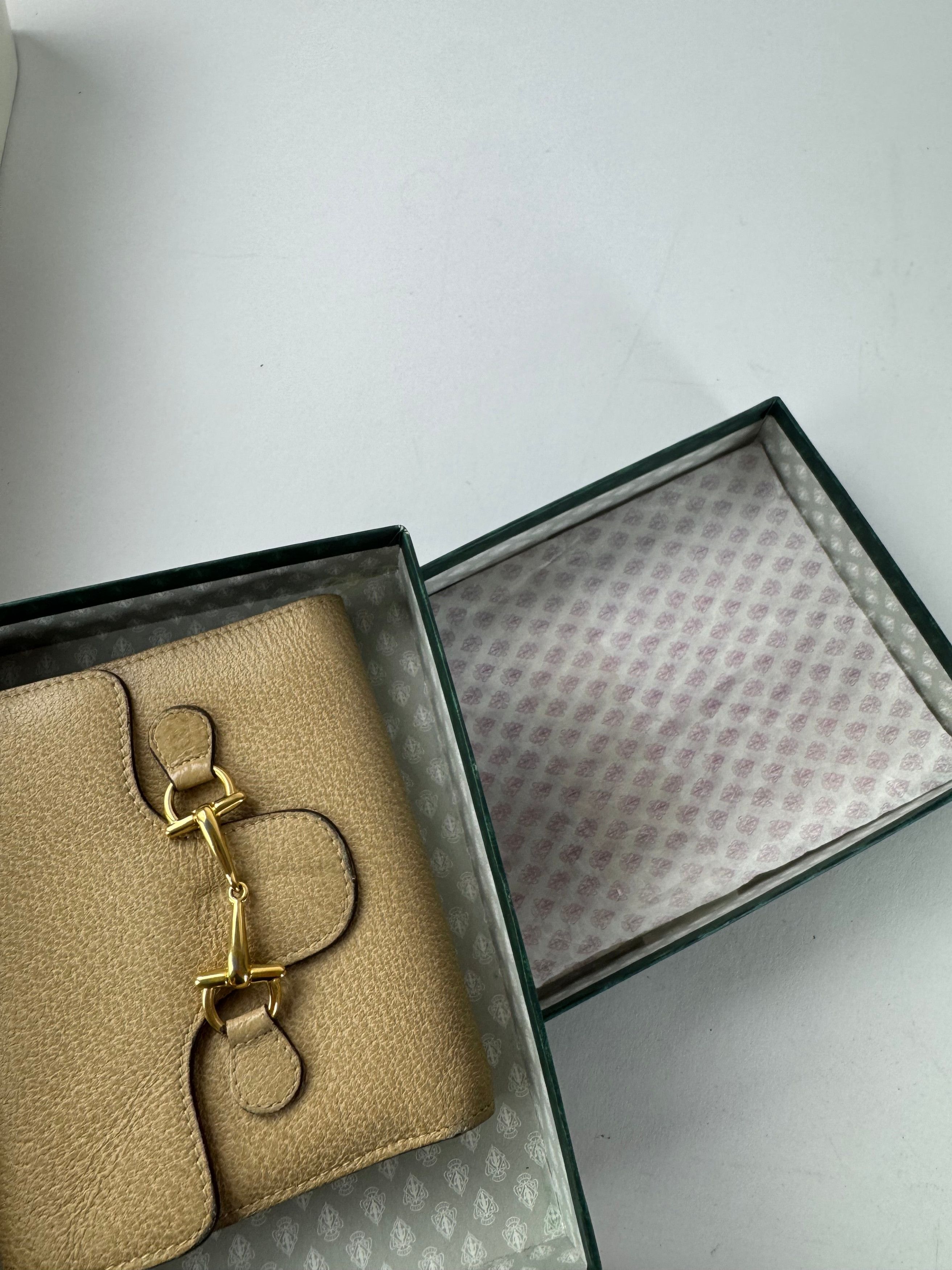 Gucci Vintage Horsebit Leather Wallet Beige Size ONE SIZE - 11 Thumbnail