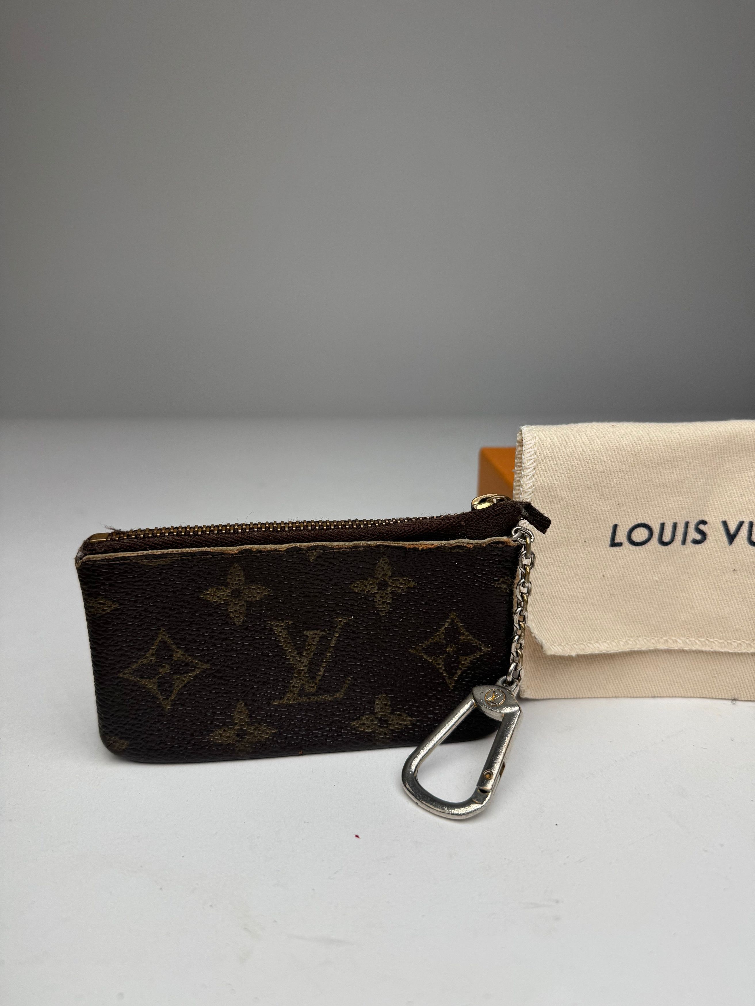 Louis Vuitton Vintage Le Dauphine Leather Card Holder Brown Size ONE SIZE - 7 Thumbnail
