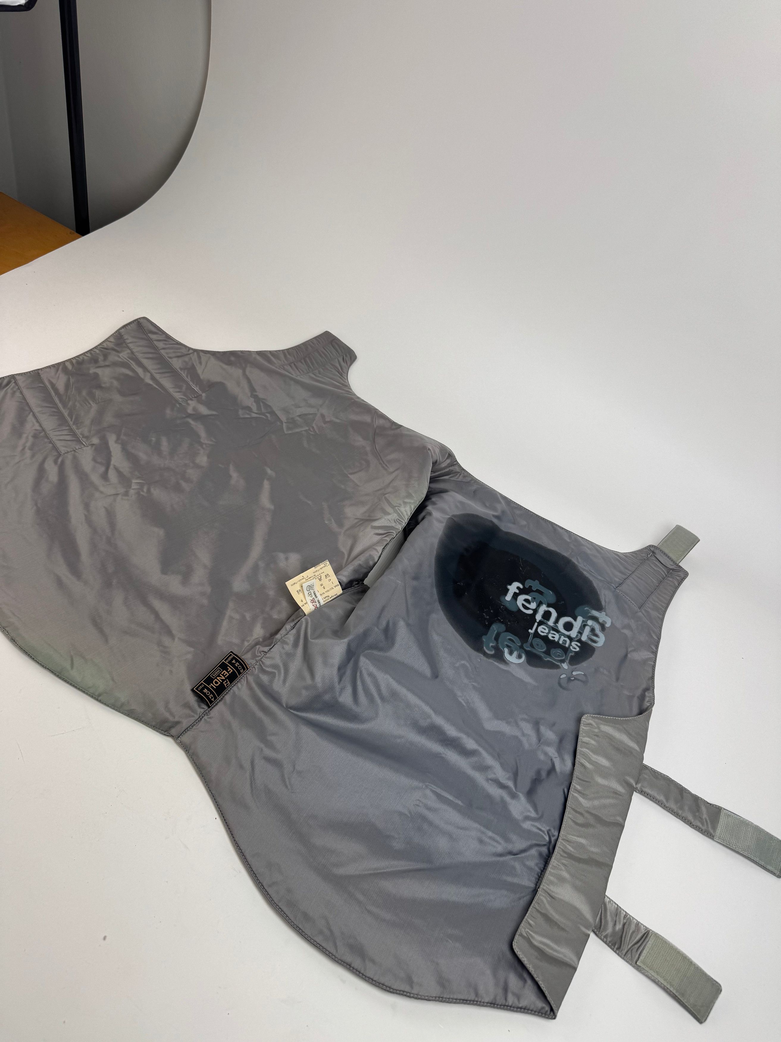 Fendi Vintage Roma Vest Silver 36/S Size S / US 4 / IT 40 - 8 Thumbnail