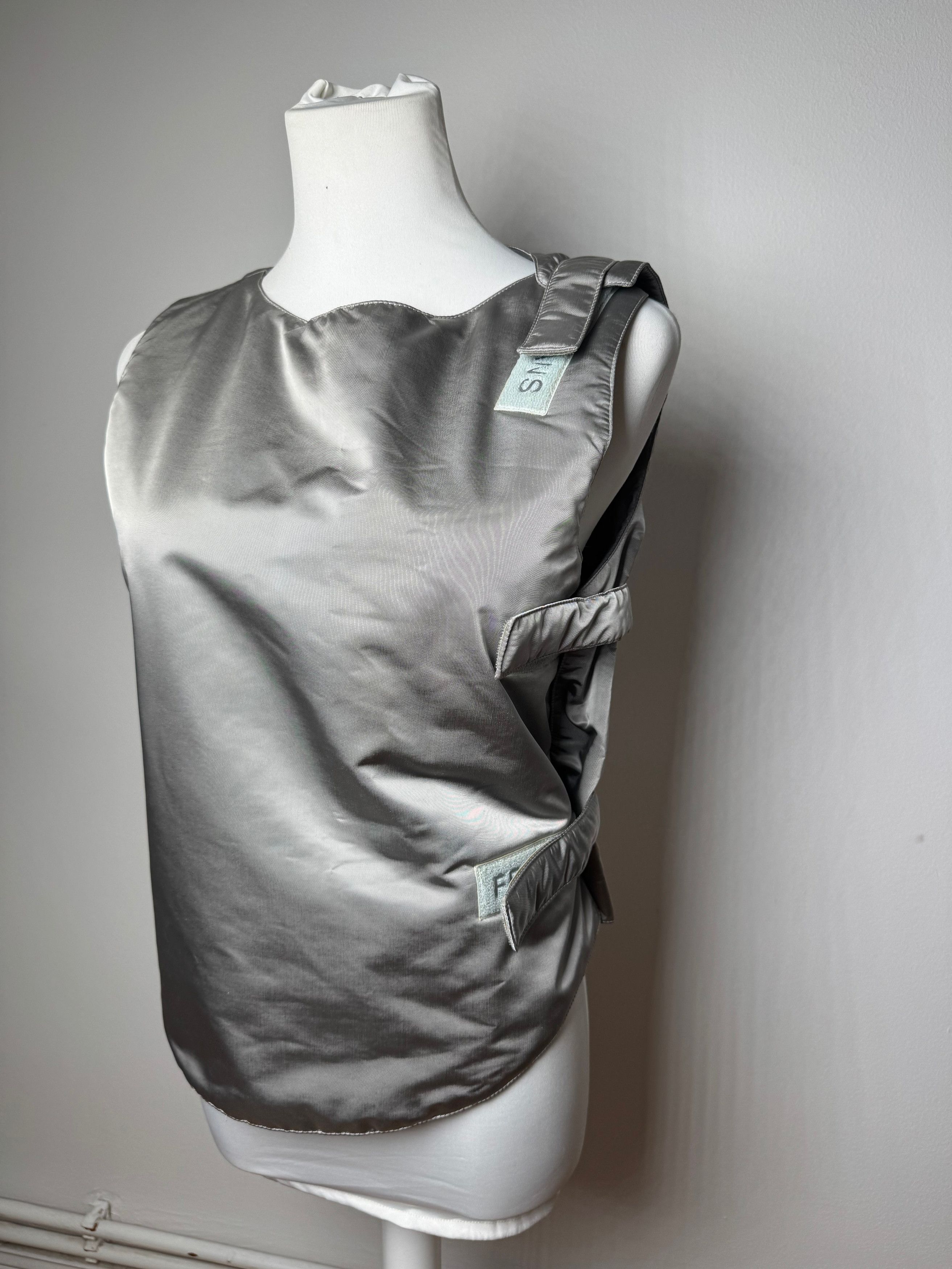 Fendi Vintage Roma Vest Silver 36/S Size S / US 4 / IT 40 - 13 Thumbnail