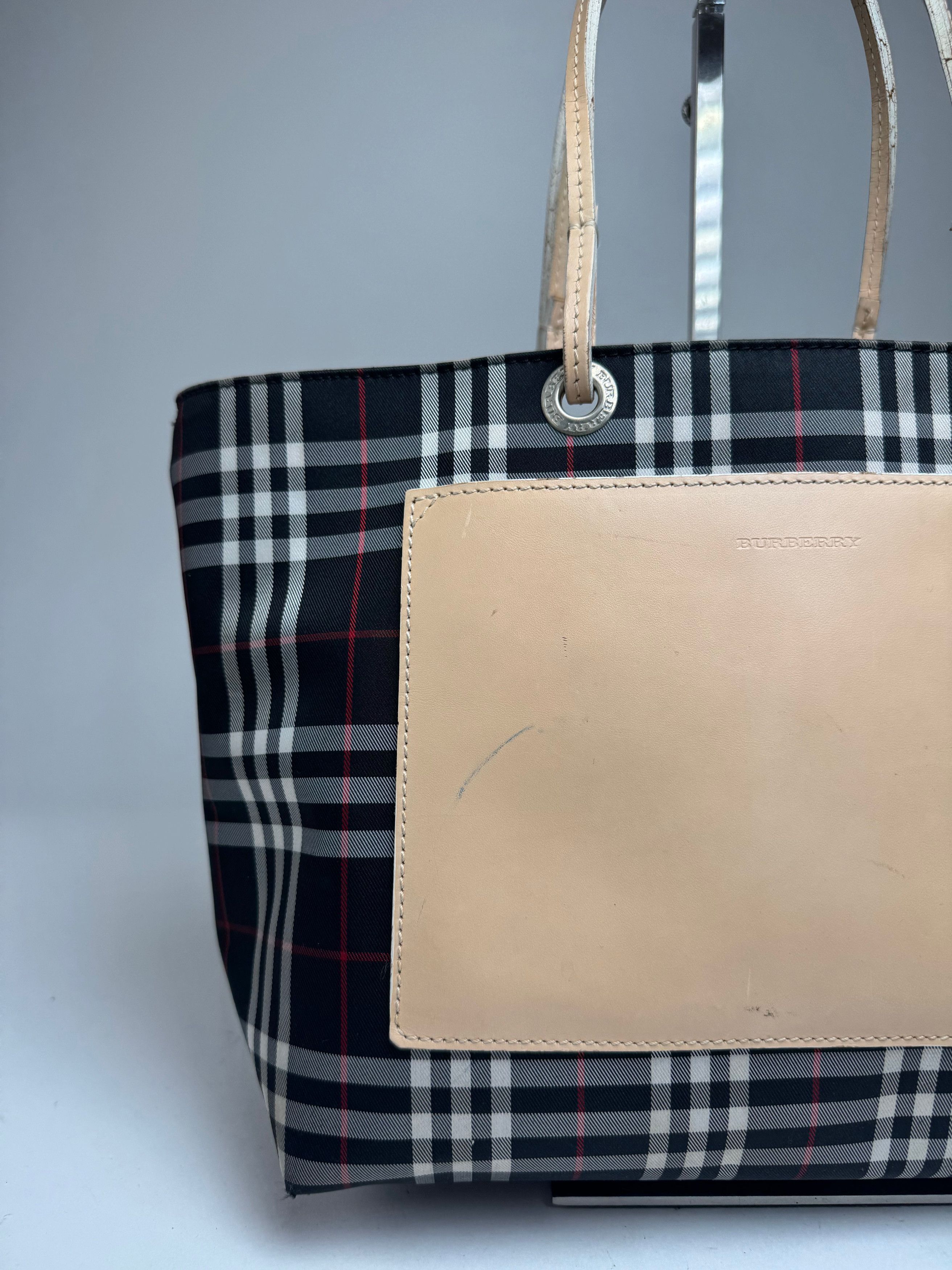 Burberry Vintage Nova Check Tote Bag Beige Black Size ONE SIZE - 5 Thumbnail