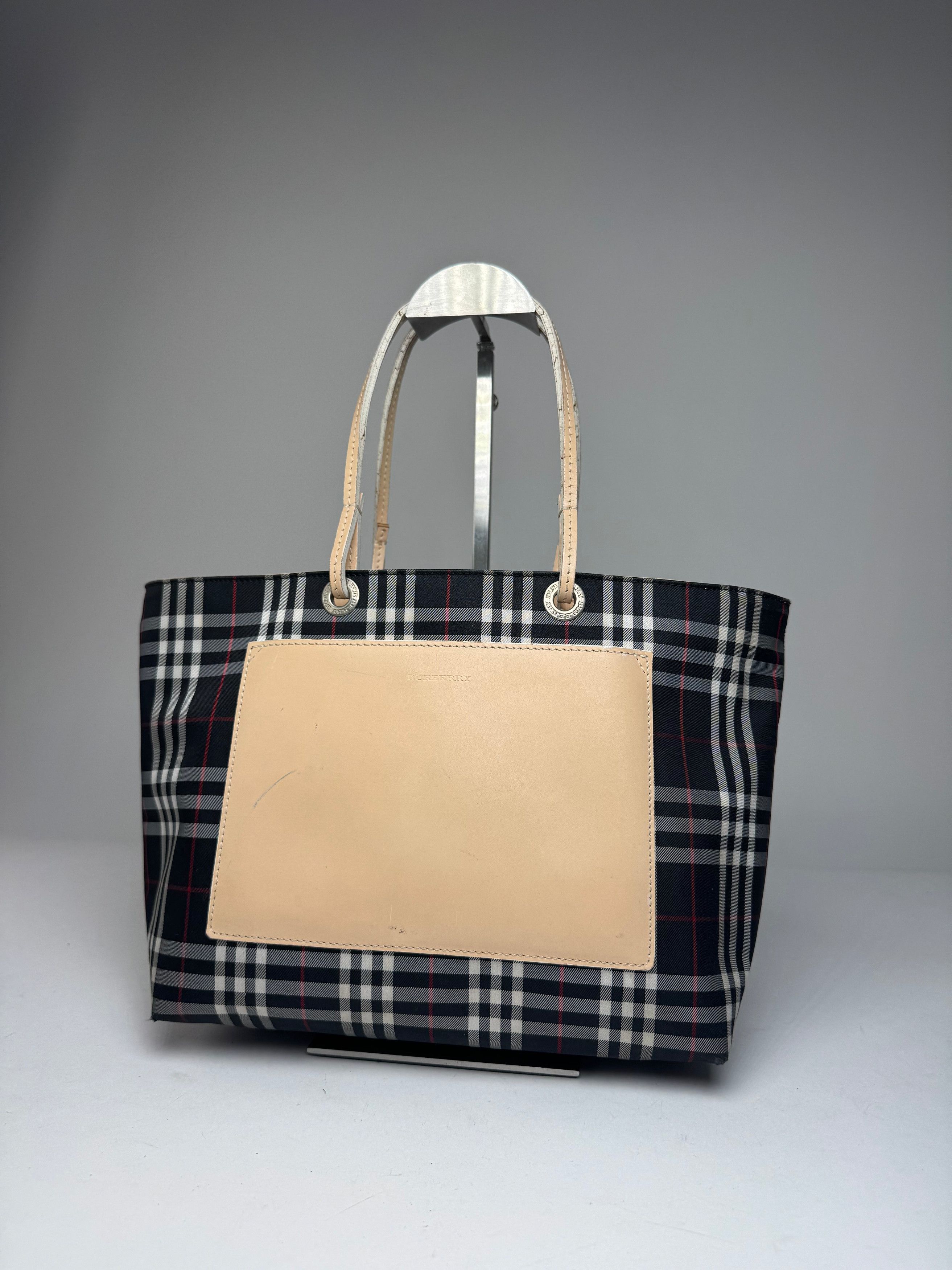 Burberry Vintage Nova Check Tote Bag Beige Black Size ONE SIZE - 9 Thumbnail