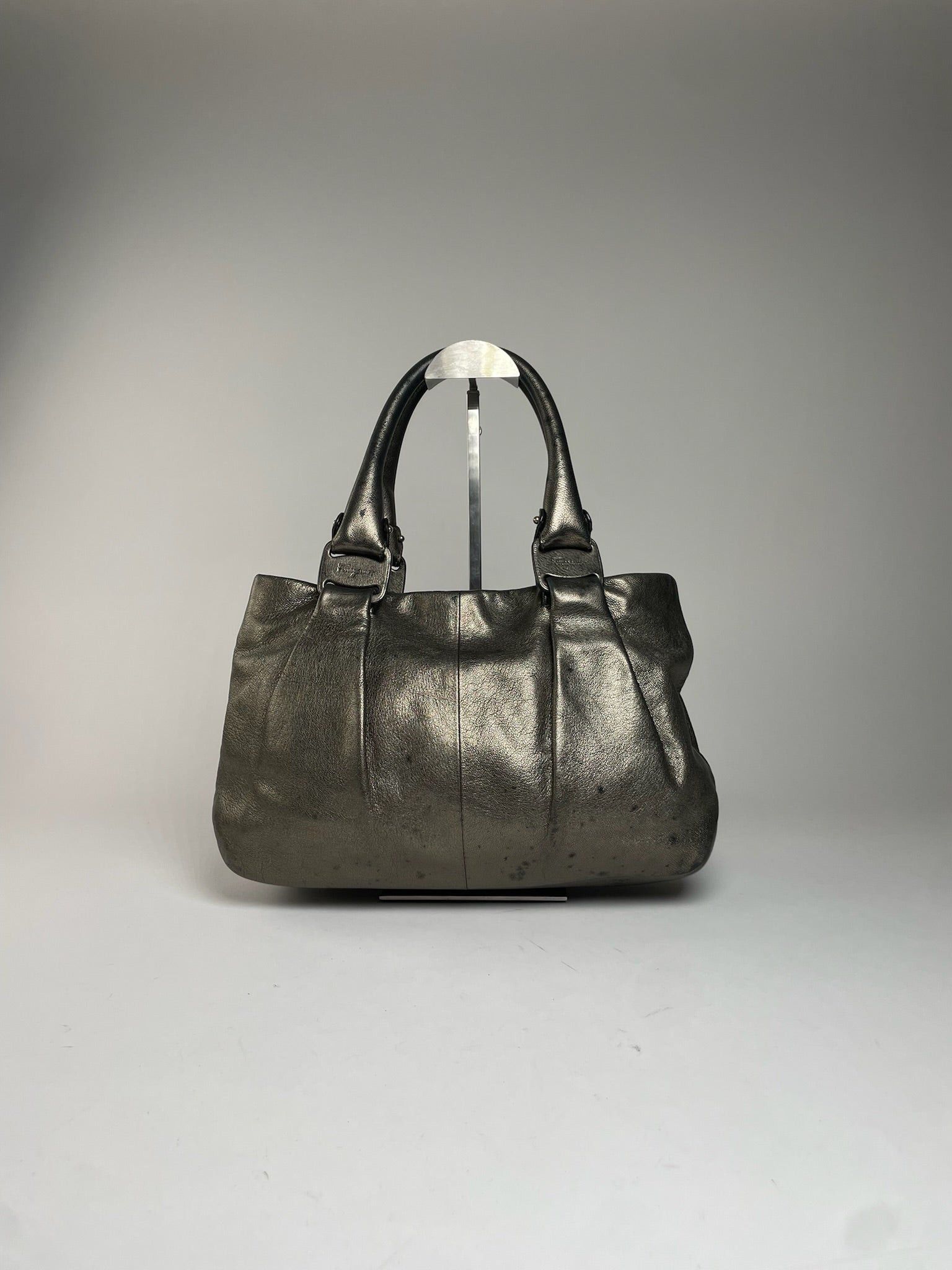 Salvatore Ferragamo Vintage Leather Handbag Silver Size ONE SIZE - 8 Thumbnail