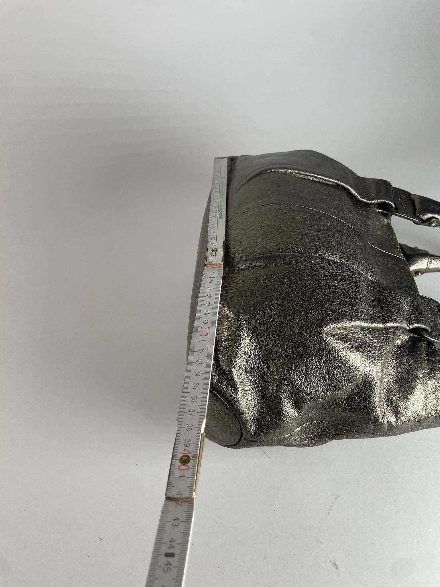 Salvatore Ferragamo Vintage Leather Handbag Silver Size ONE SIZE - 12 Thumbnail