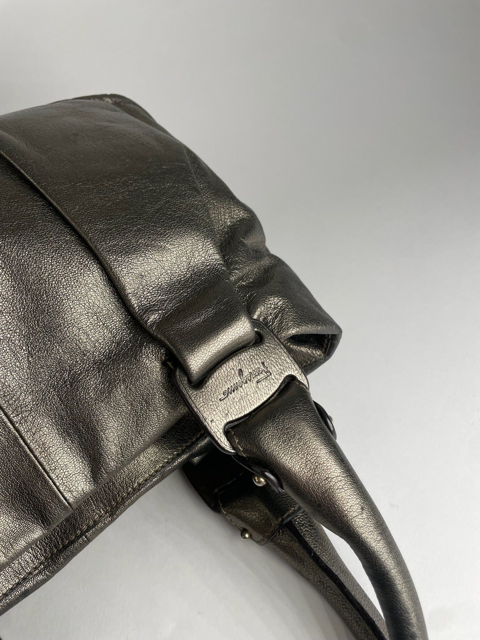 Salvatore Ferragamo Vintage Leather Handbag Silver Size ONE SIZE - 5 Thumbnail