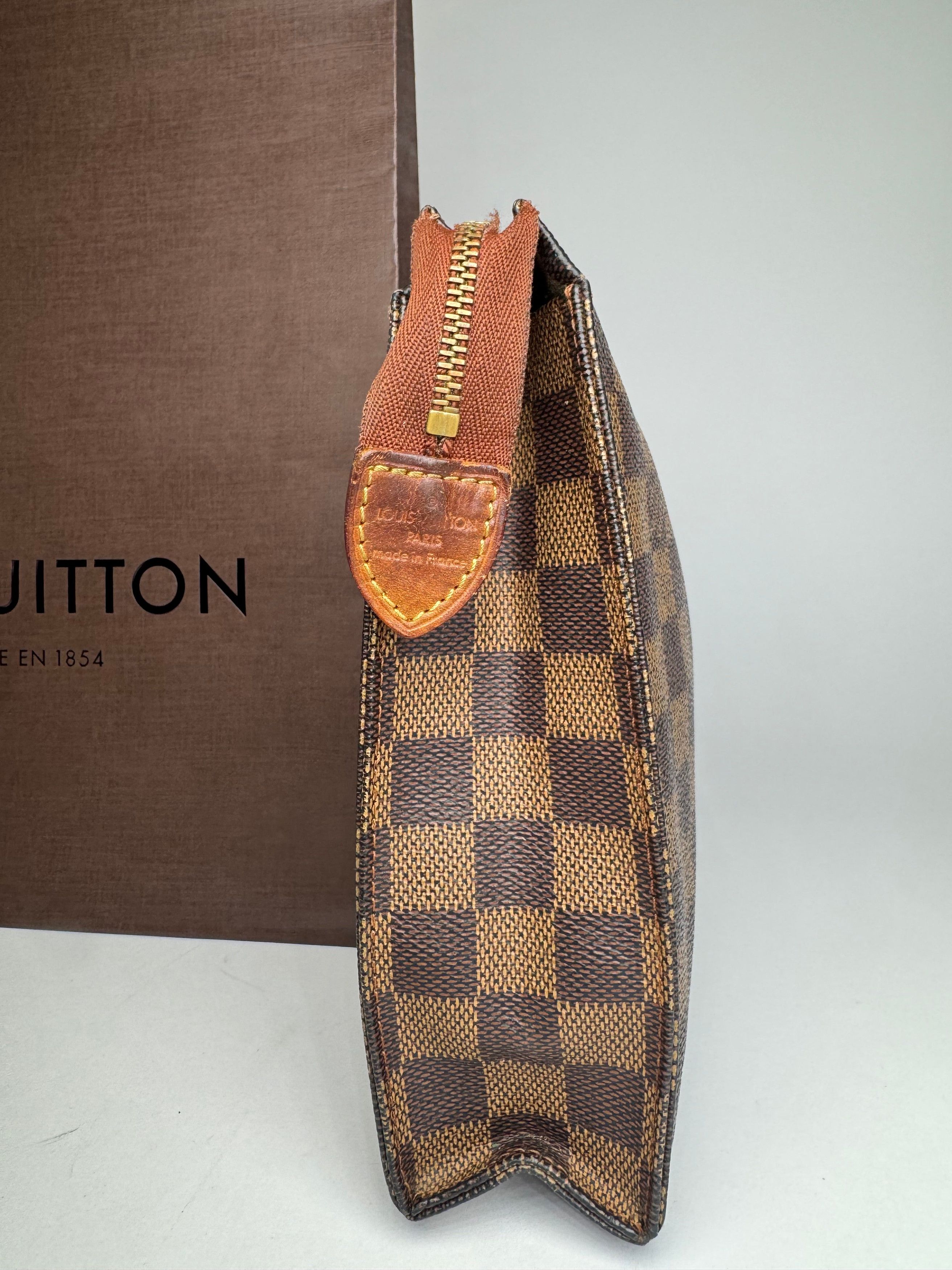 Louis Vuitton Vintage Damier Monogram Leather Clutch Brown Size ONE SIZE - 7 Thumbnail