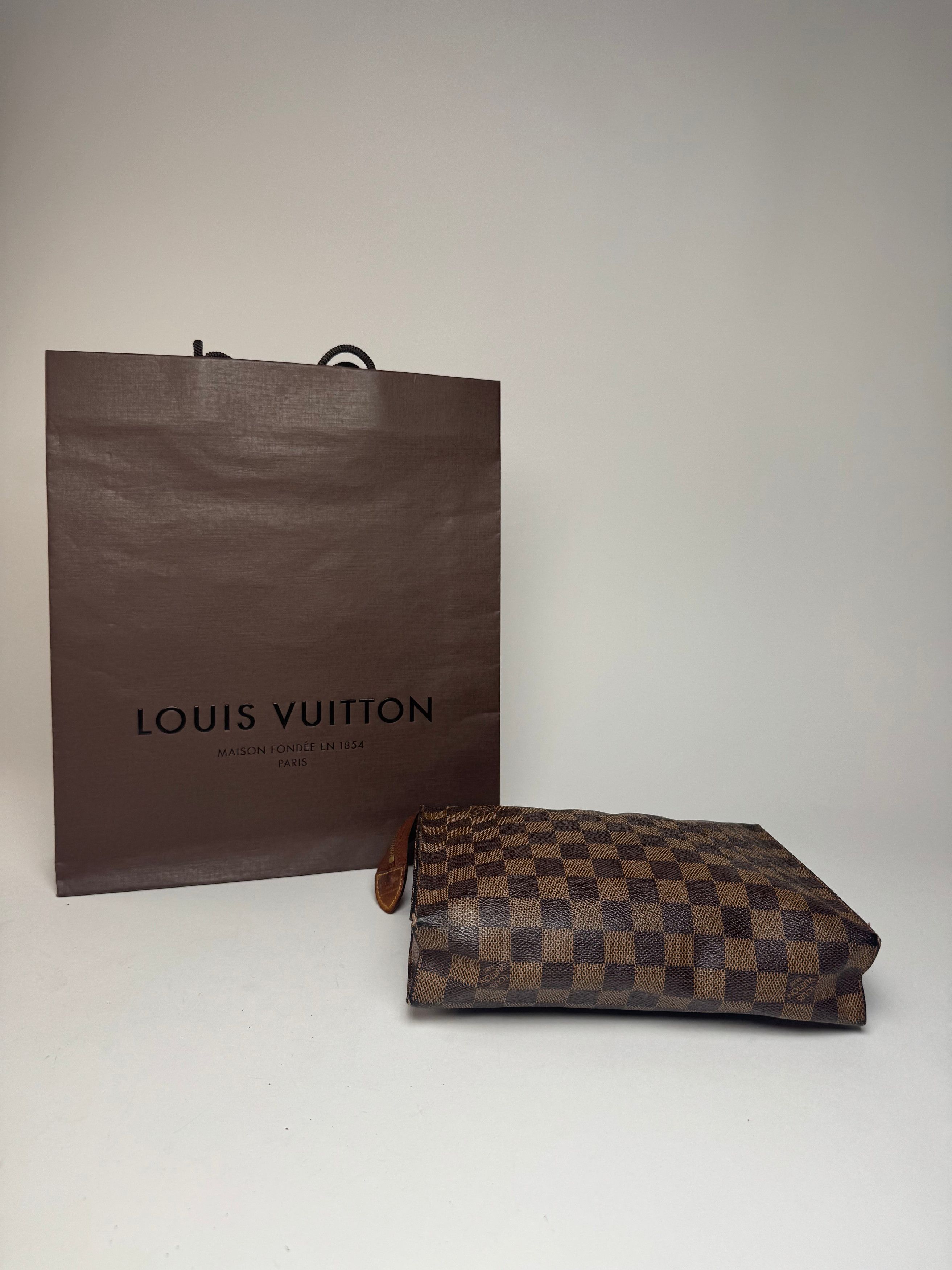 Louis Vuitton Vintage Damier Monogram Leather Clutch Brown Size ONE SIZE - 10 Thumbnail