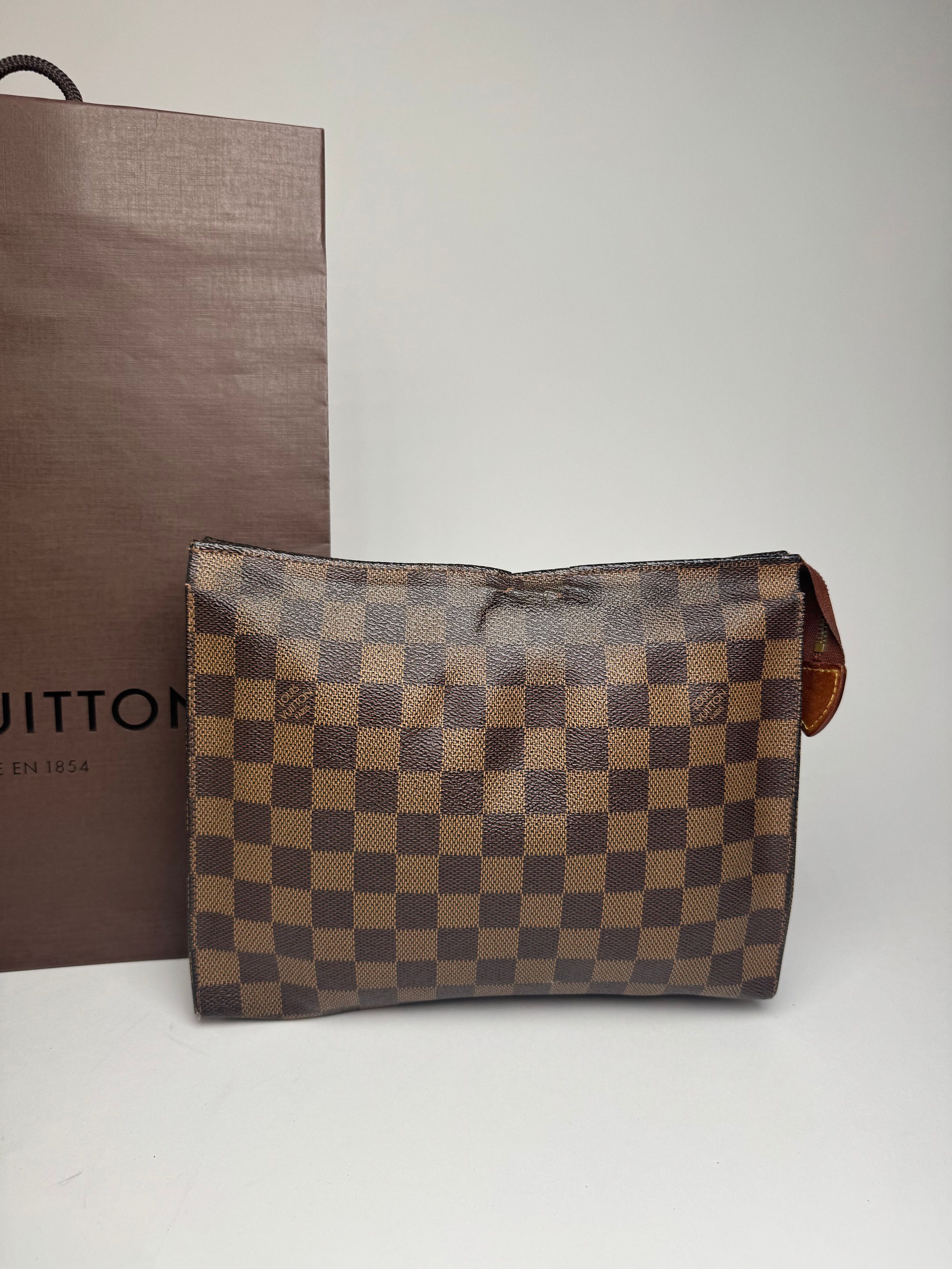 Louis Vuitton Vintage Damier Monogram Leather Clutch Brown Size ONE SIZE - 8 Thumbnail