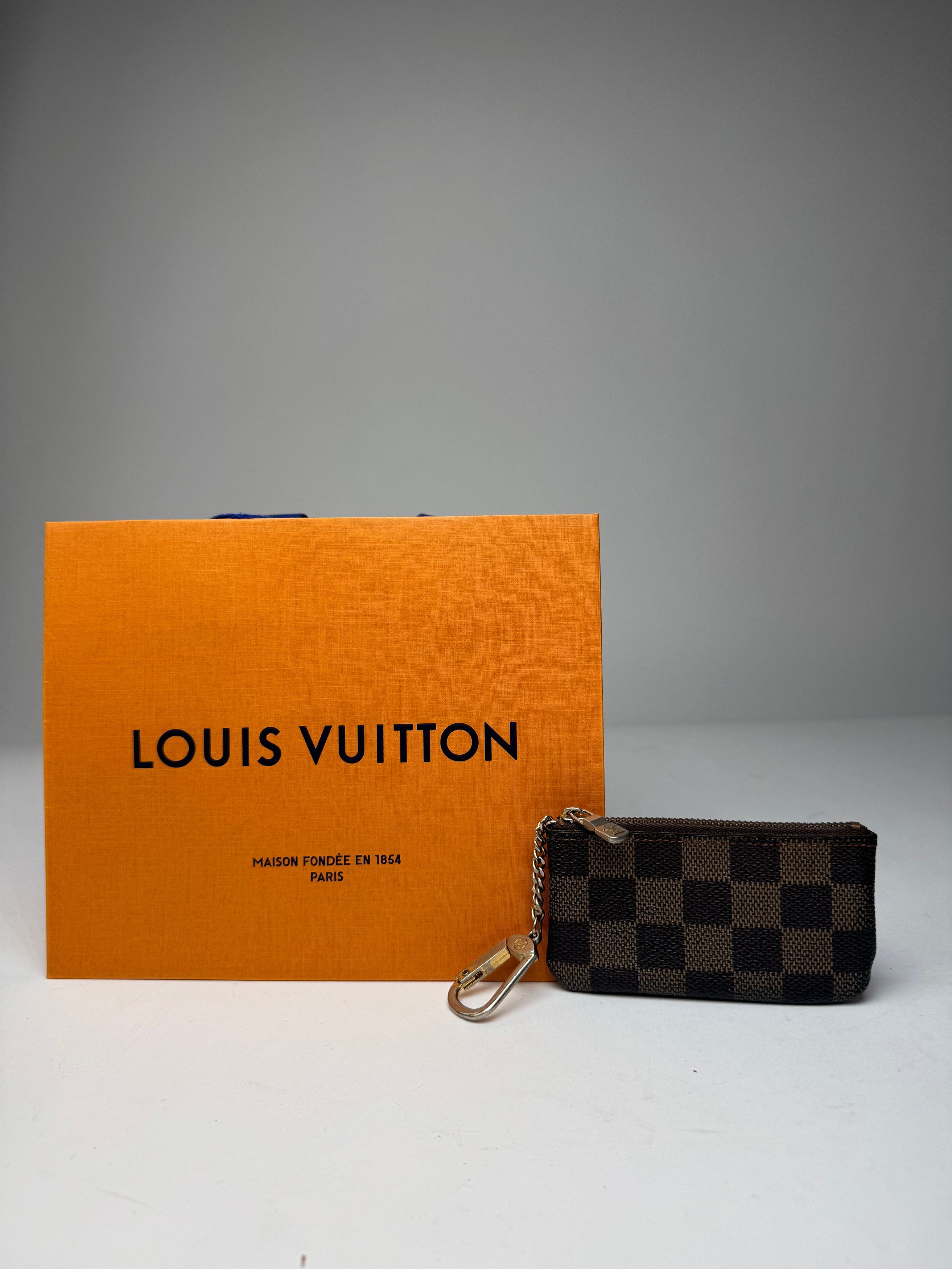 Louis Vuitton Vintage Le Dauphine Leather Damier Monogram Card Holder Brow Size ONE SIZE - 9 Thumbnail