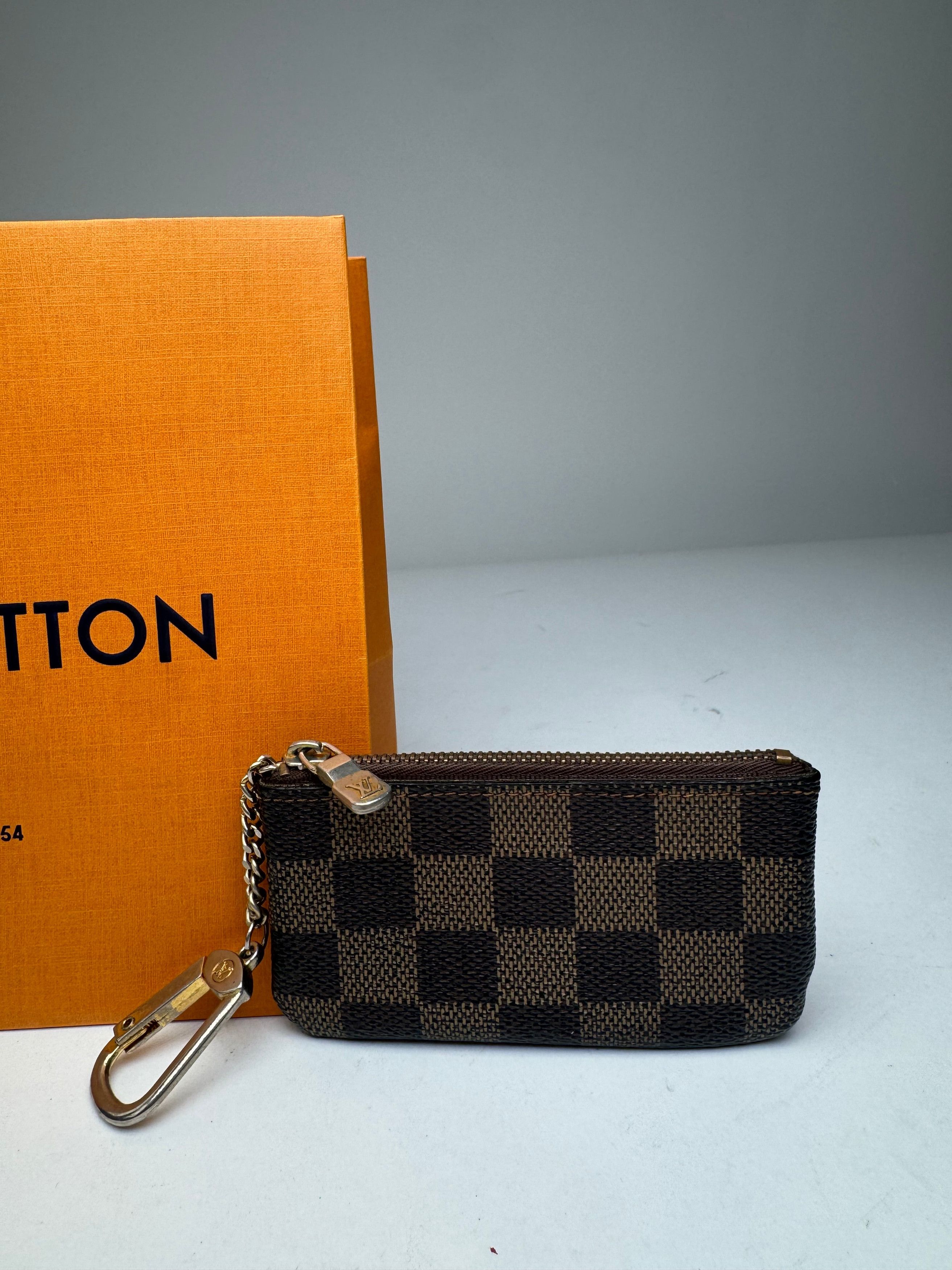 Louis Vuitton Vintage Le Dauphine Leather Damier Monogram Card Holder Brow Size ONE SIZE - 5 Thumbnail