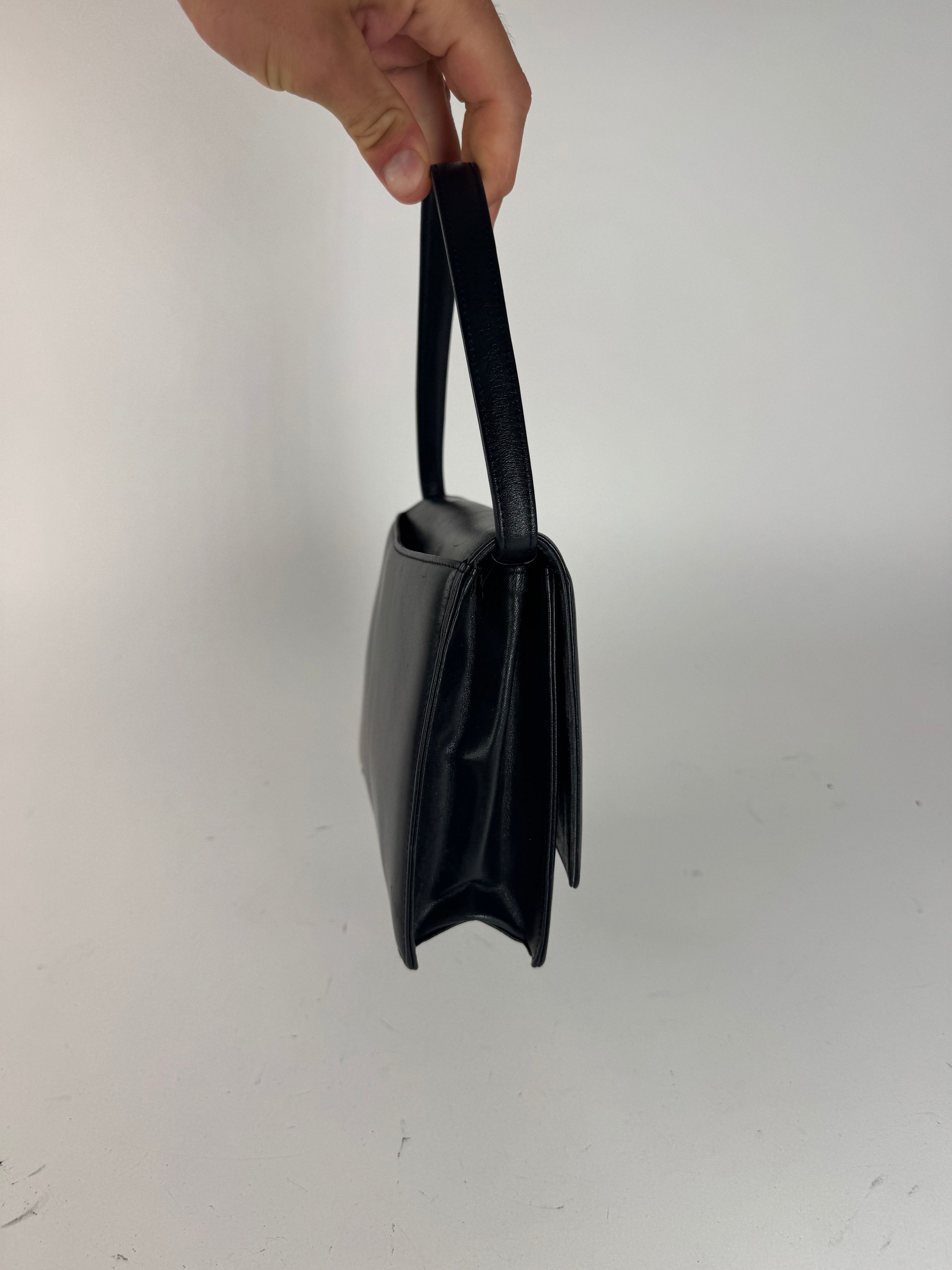 Givenchy Vintage Leather Bag Black Size ONE SIZE - 10 Thumbnail