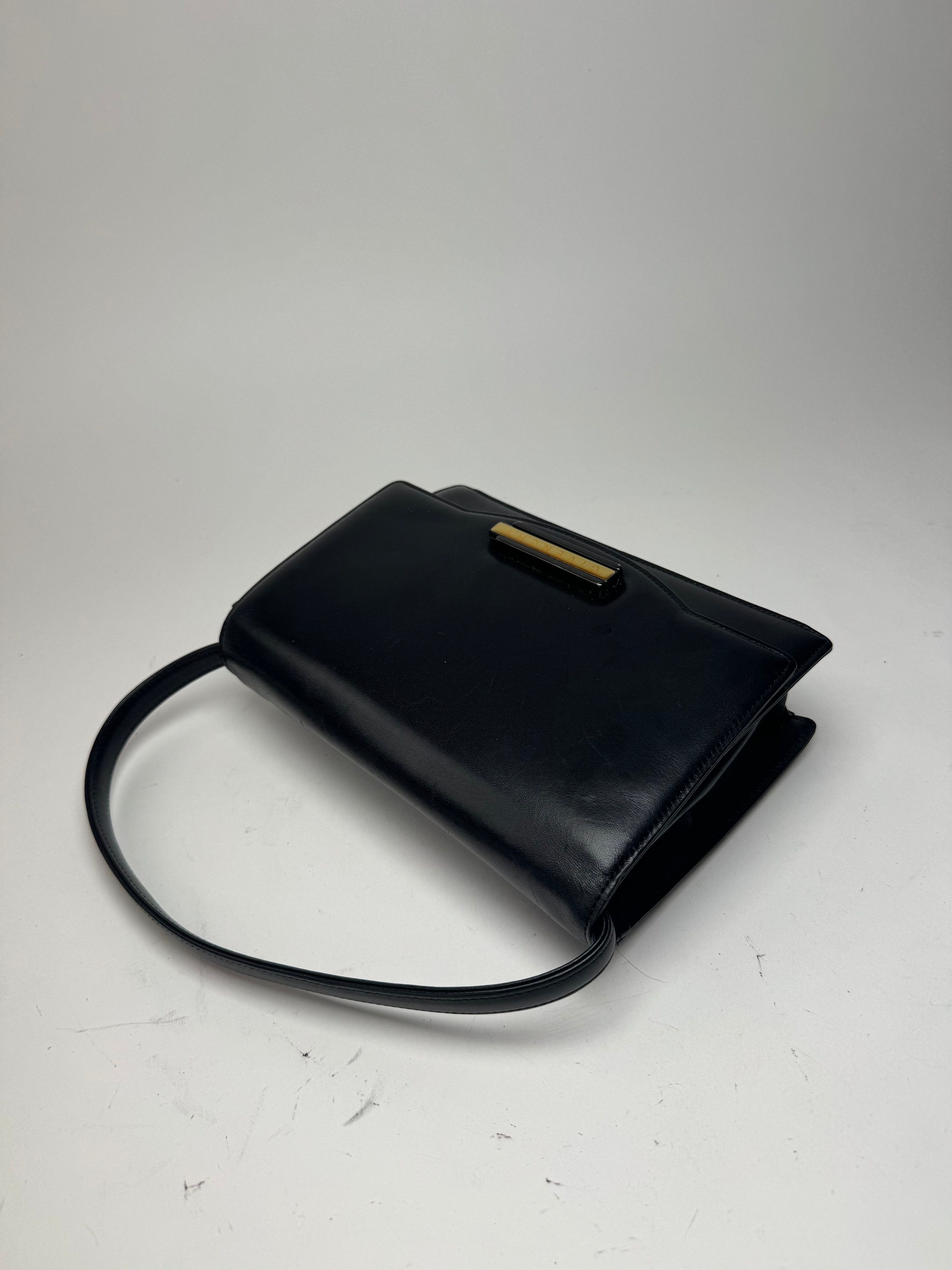Givenchy Vintage Leather Bag Black Size ONE SIZE - 12 Thumbnail