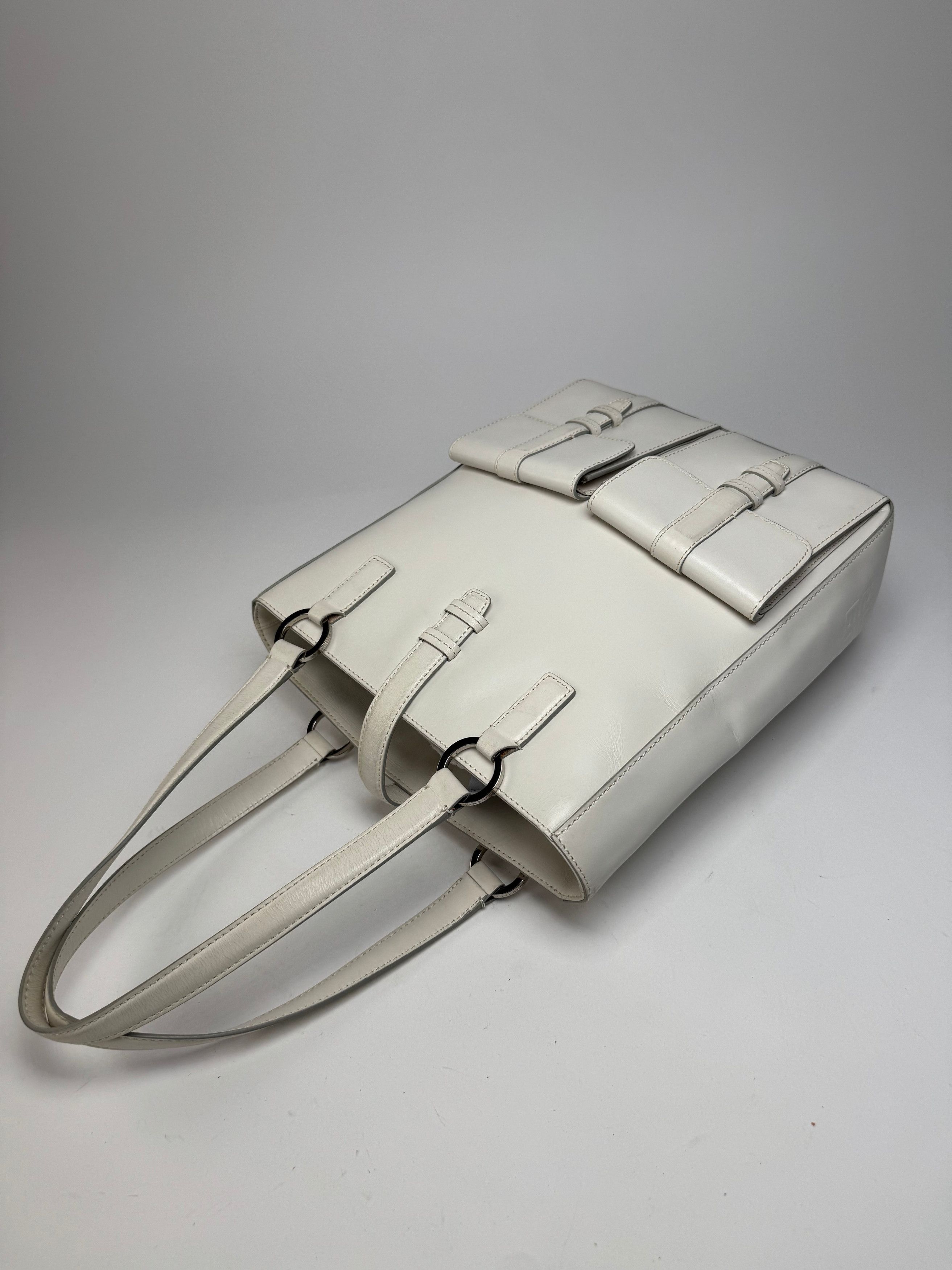 Givenchy Vintage Leather Handbag White Size ONE SIZE - 10 Thumbnail