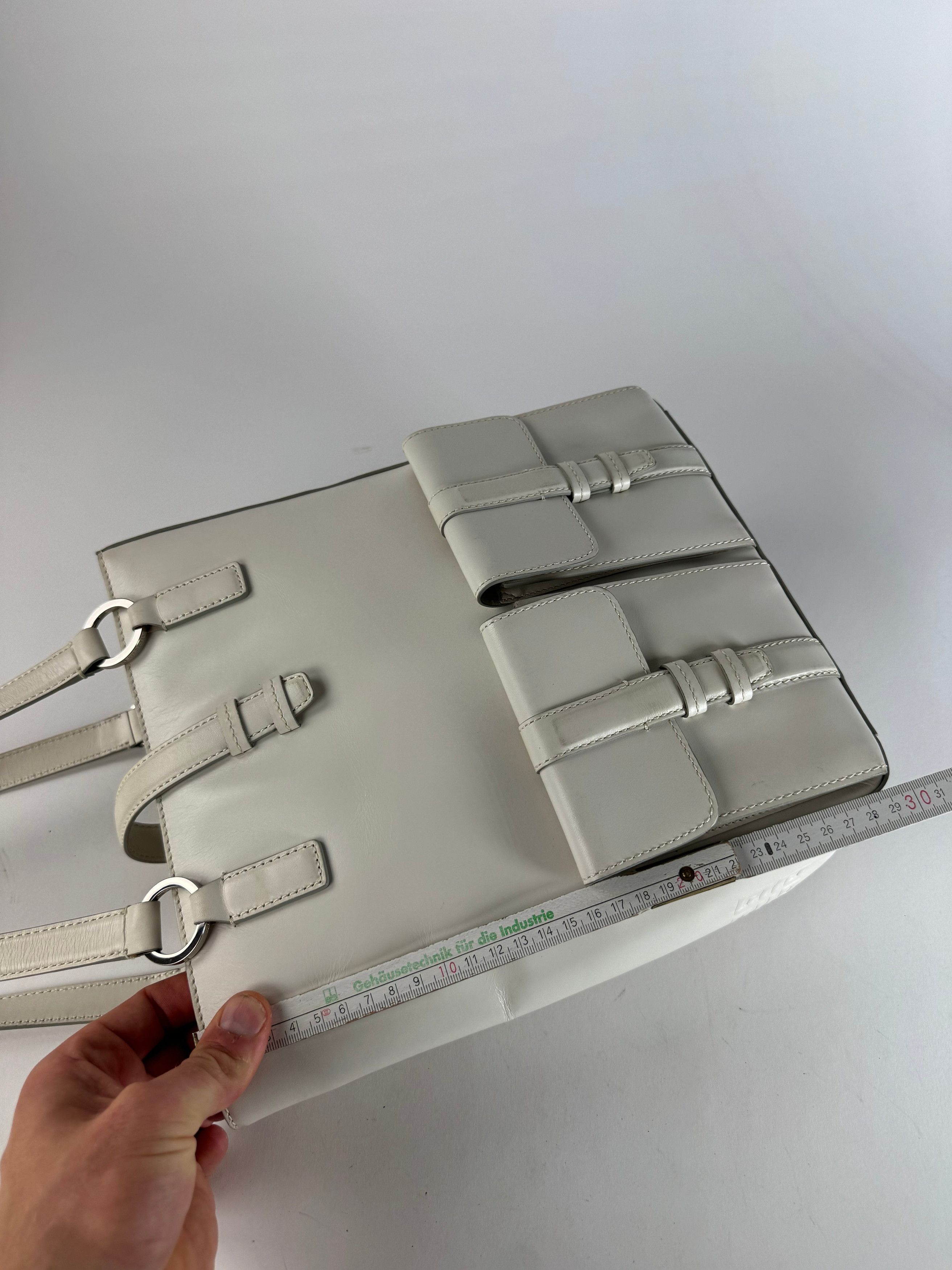 Givenchy Vintage Leather Handbag White Size ONE SIZE - 12 Thumbnail