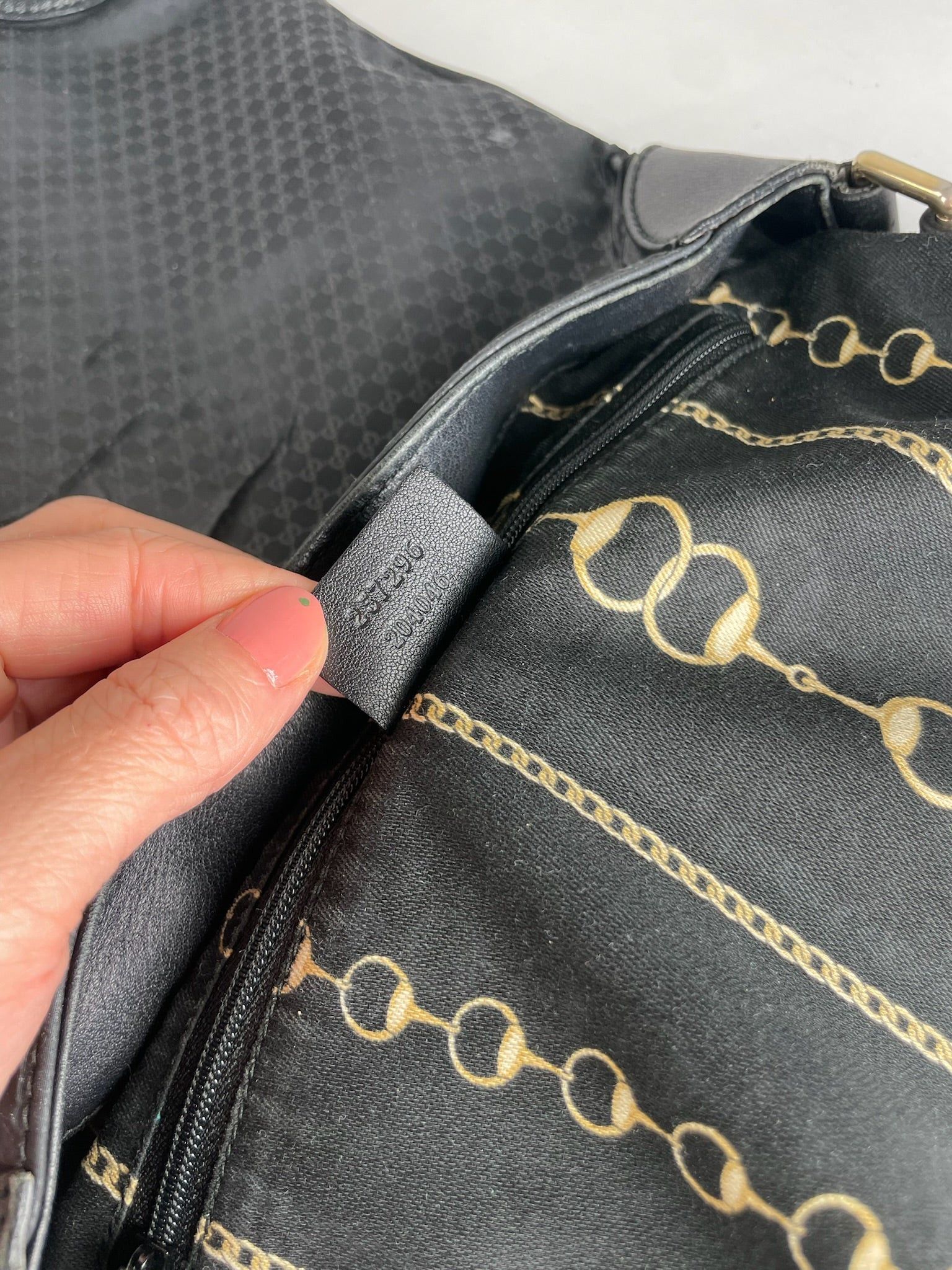 Gucci Vintage Multiway Vegan Leather Monogram Bag Black Size ONE SIZE - 4 Thumbnail