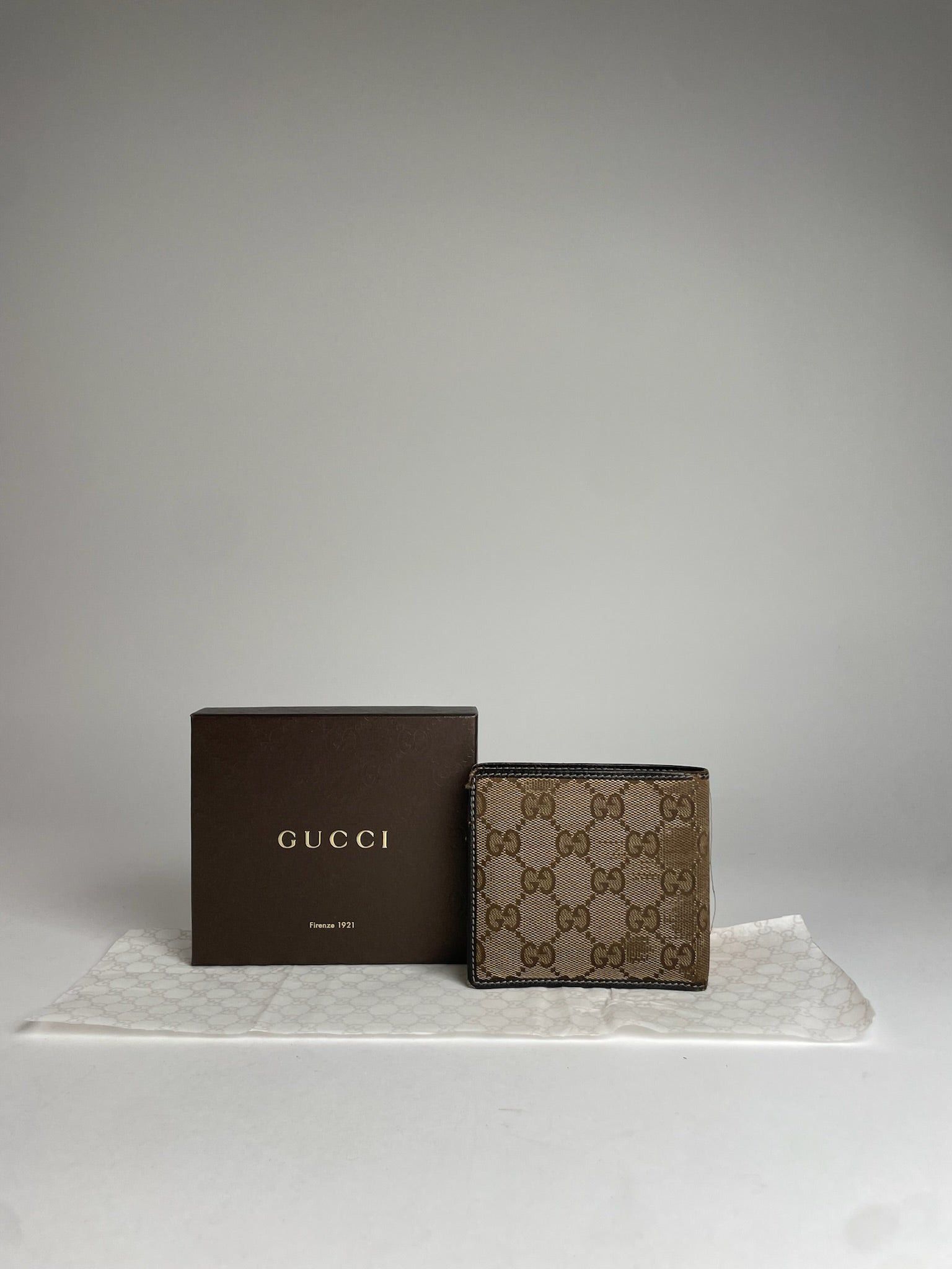 Gucci Vintage Monogram Flapable Leather Wallet Beige Brown Size ONE SIZE - 2 Thumbnail