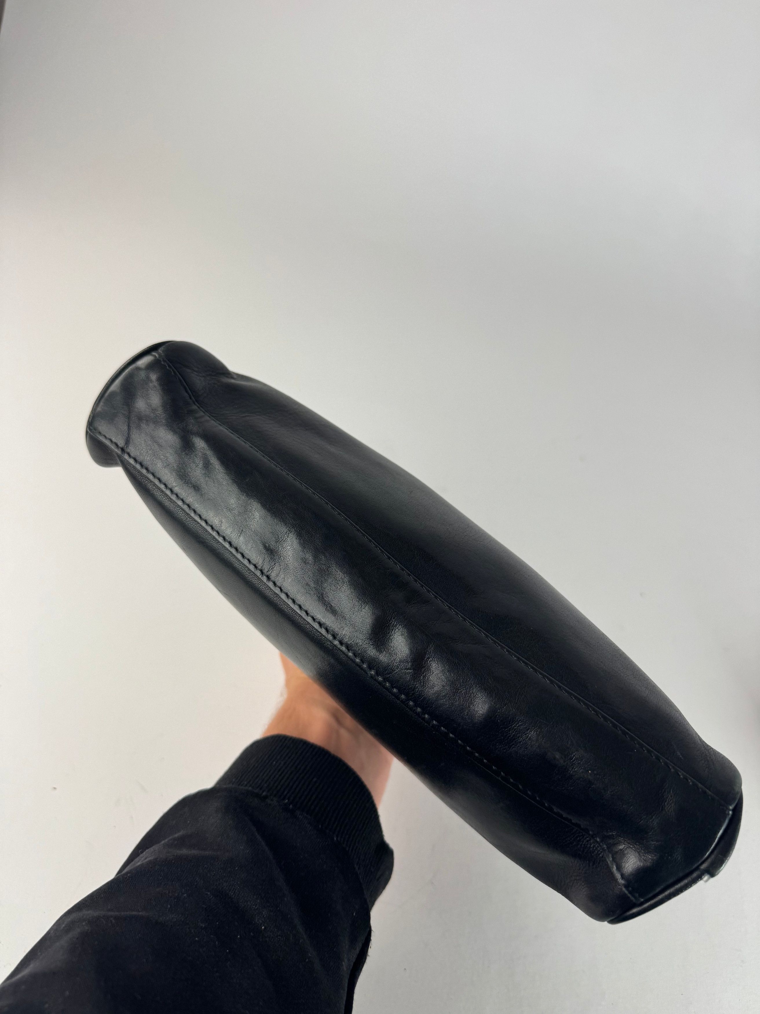 Issey Miyake Vintage Leather Clutch Black Size ONE SIZE - 12 Thumbnail