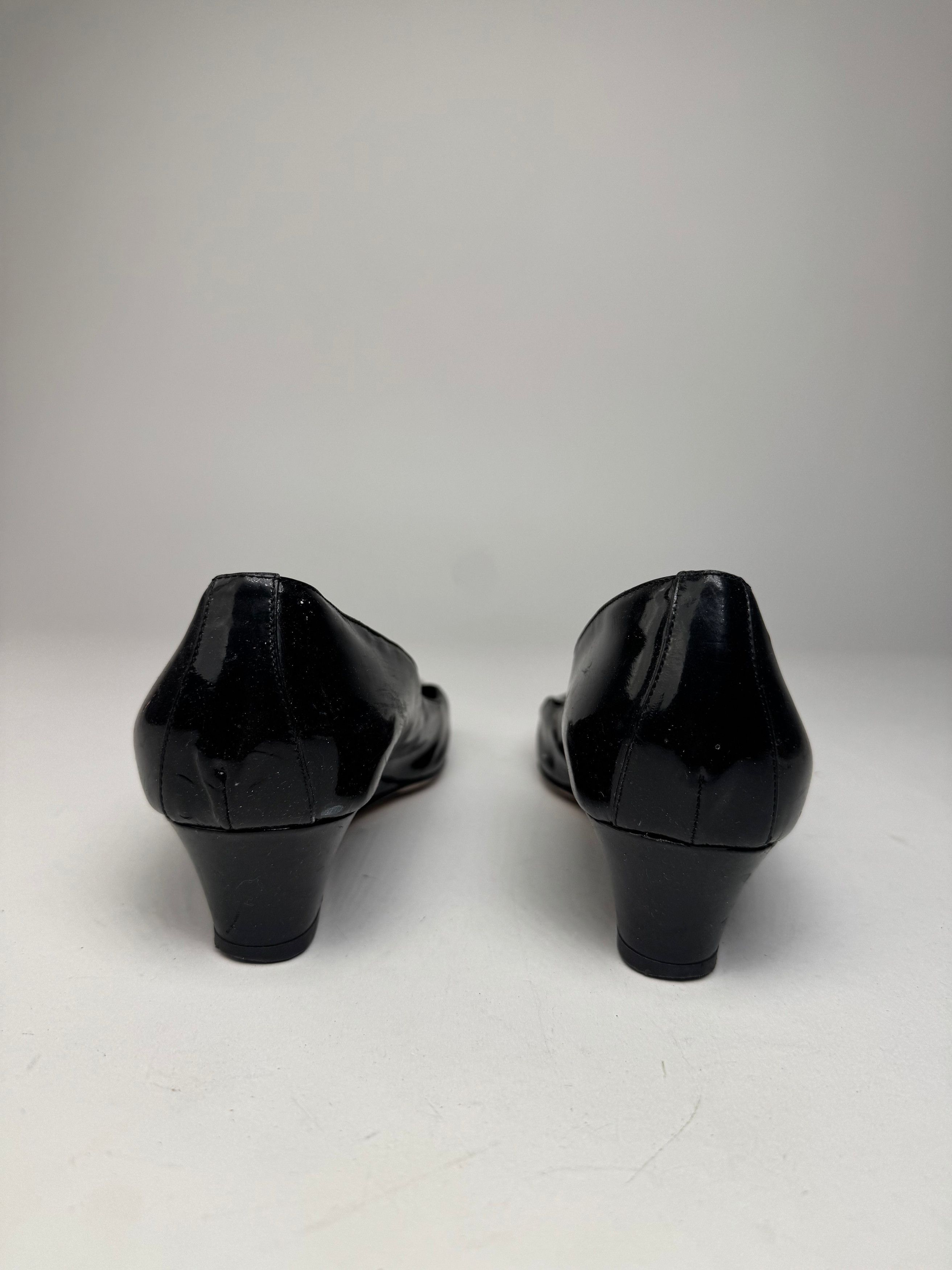 Fendi Vintage Patent Leather Clogs Black EU41 Size US 10 / IT 40 - 11 Thumbnail