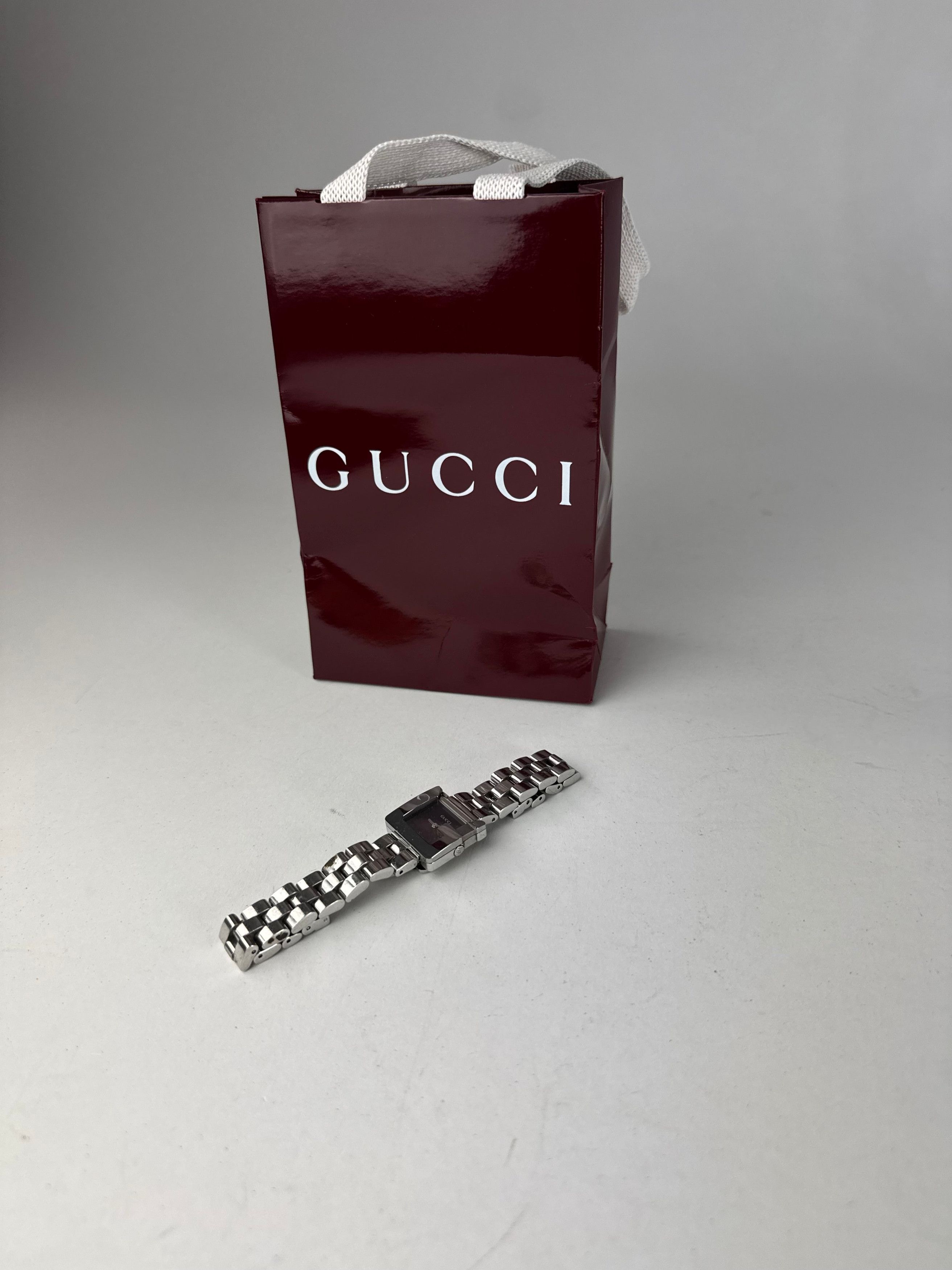 Gucci Vintage Metal Quartz Watch Silver Size ONE SIZE - 4 Thumbnail