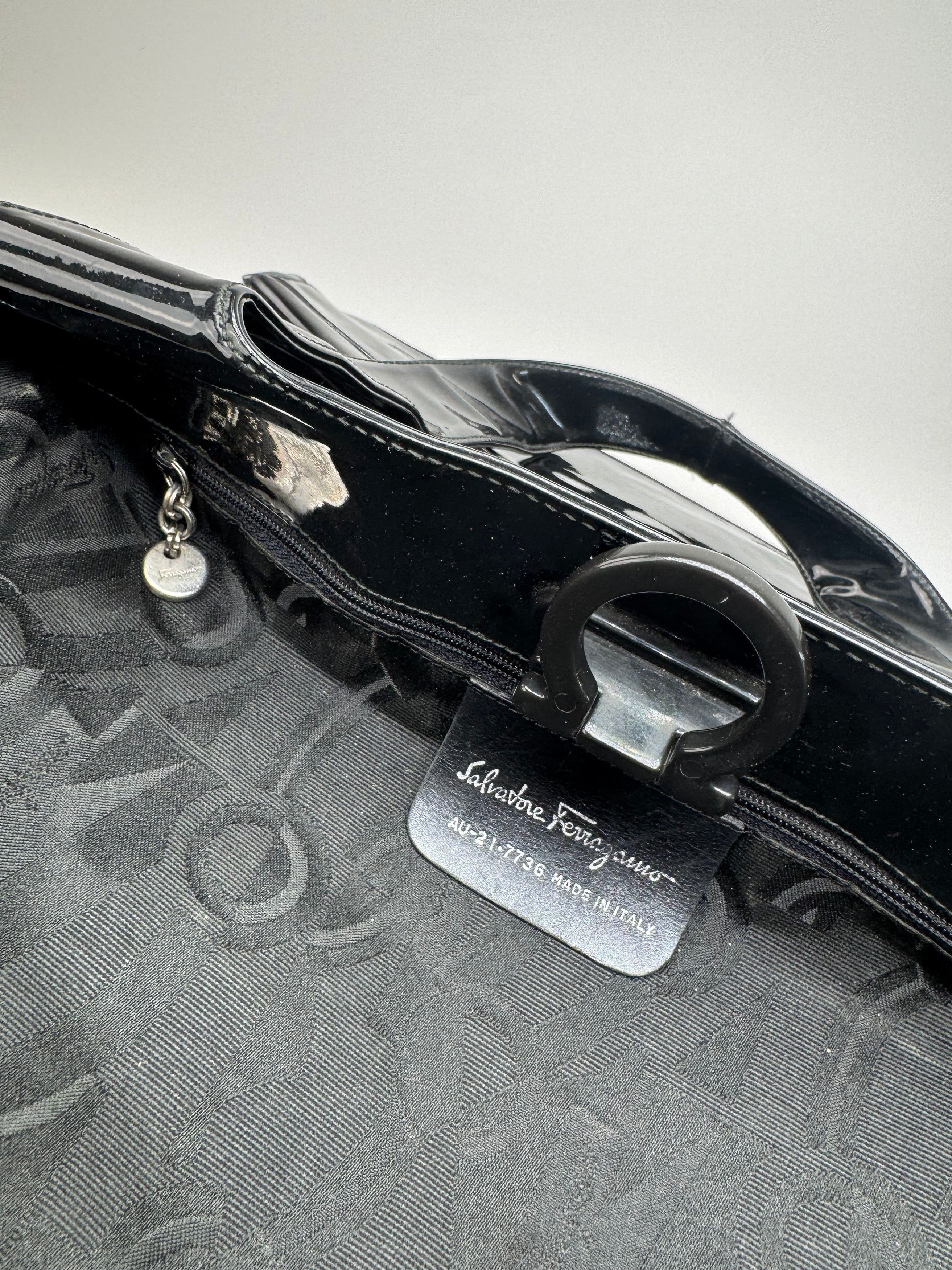 Salvatore Ferragamo Vintage Patent Leather Bag Black Size ONE SIZE - 4 Thumbnail
