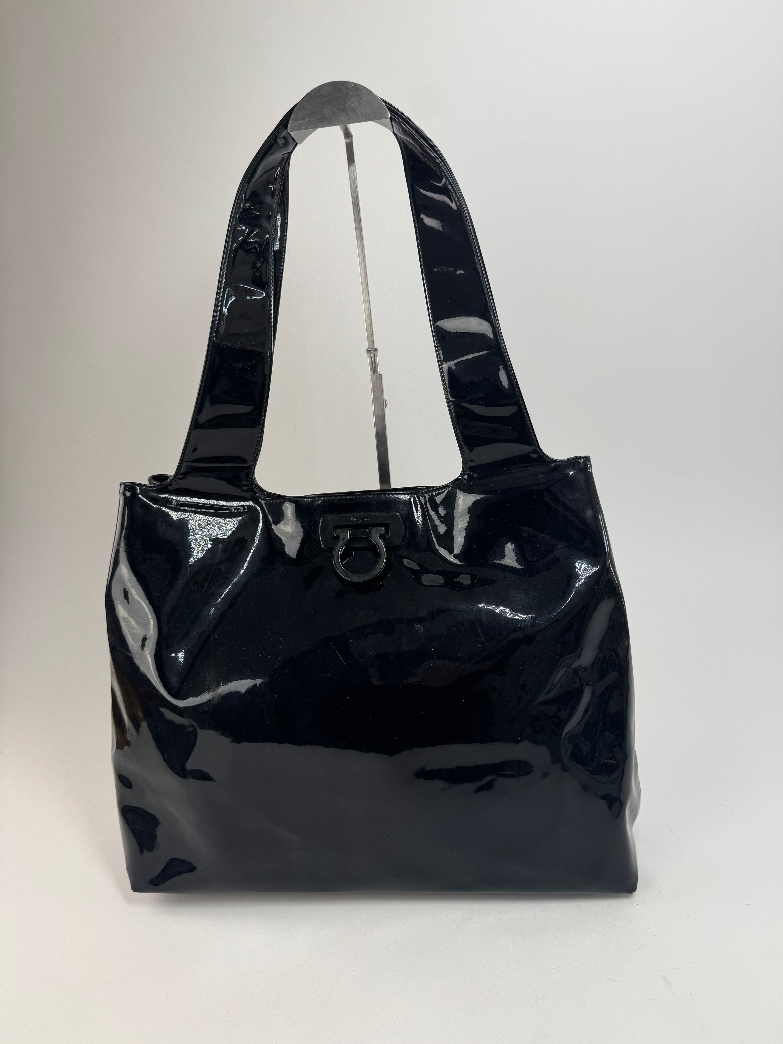 Salvatore Ferragamo Vintage Patent Leather Bag Black Size ONE SIZE - 13 Thumbnail