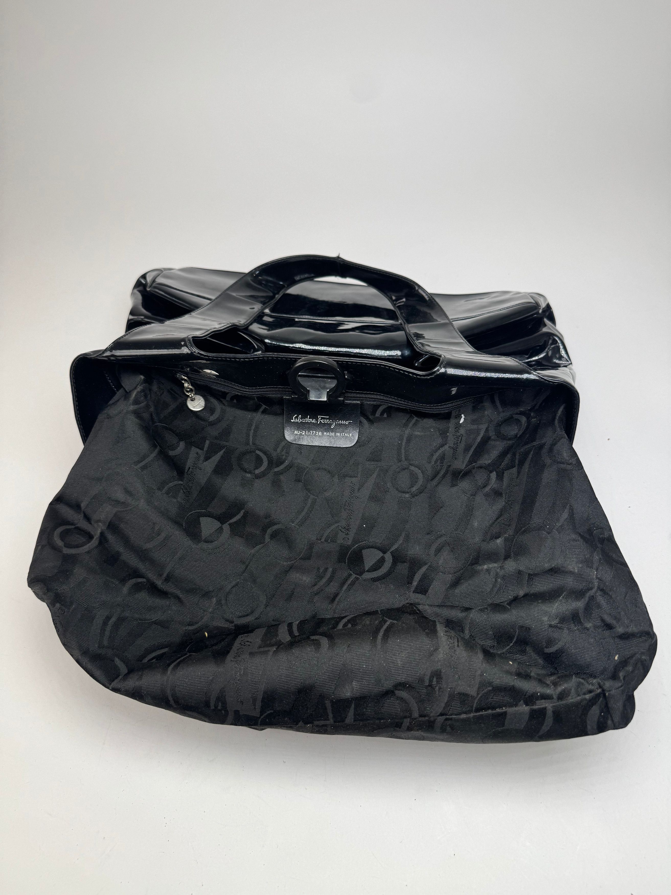 Salvatore Ferragamo Vintage Patent Leather Bag Black Size ONE SIZE - 3 Thumbnail