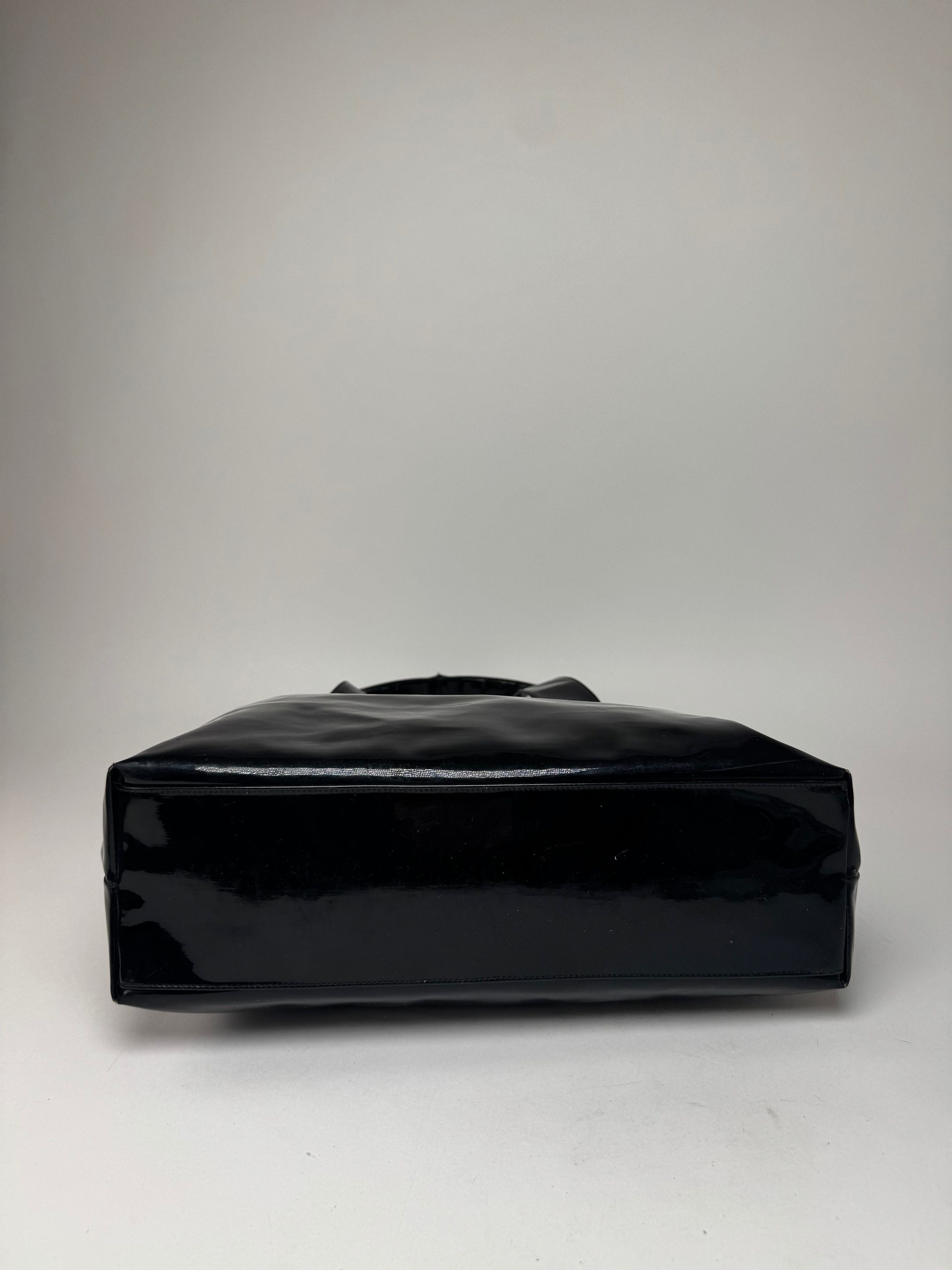 Salvatore Ferragamo Vintage Patent Leather Bag Black Size ONE SIZE - 12 Thumbnail