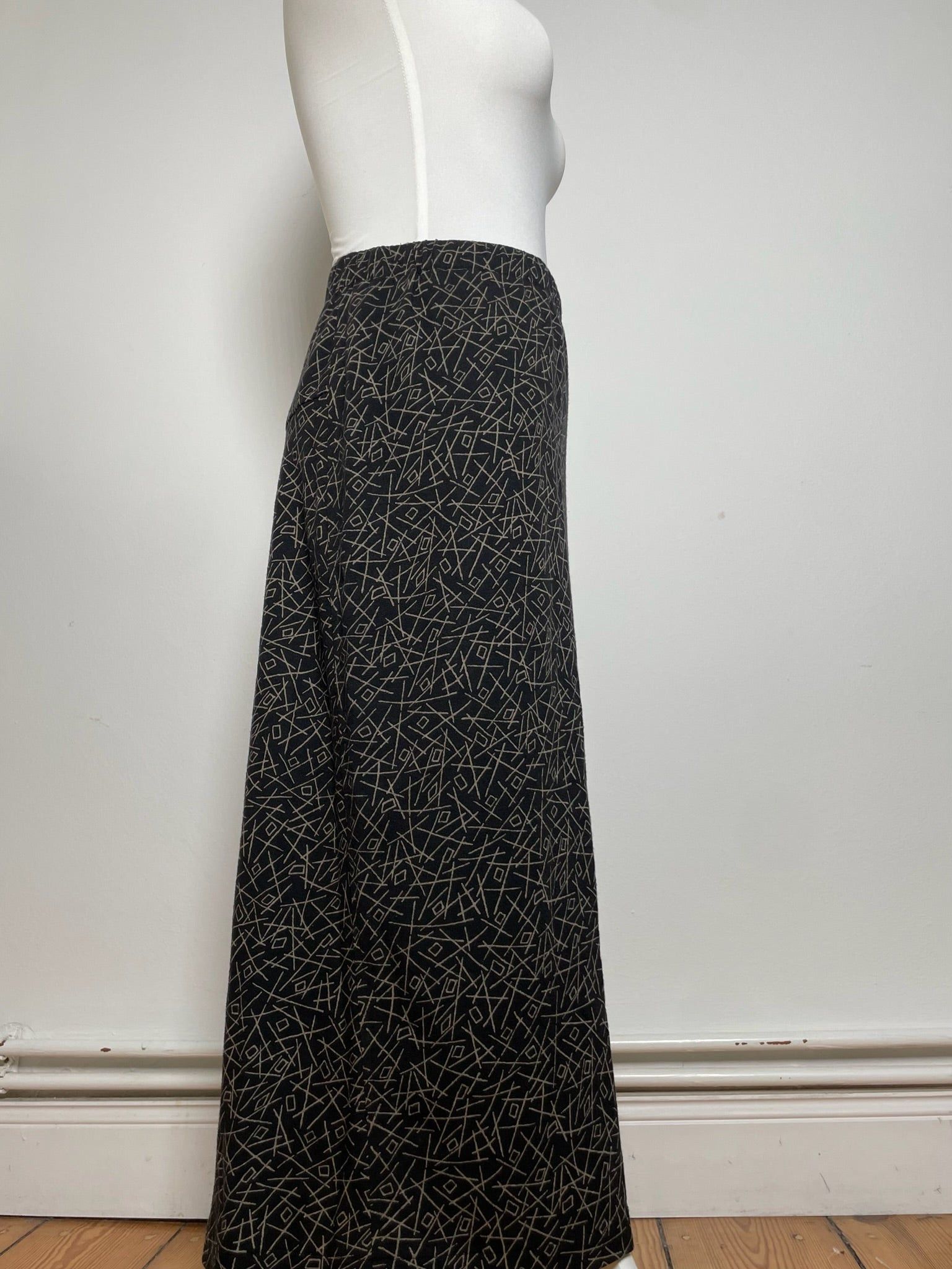 Comme des Garcons Vintage Comme Des Garçons Abstract Skirt Black Gold M Size 30" / US 8 / IT 44 - 2 Thumbnail