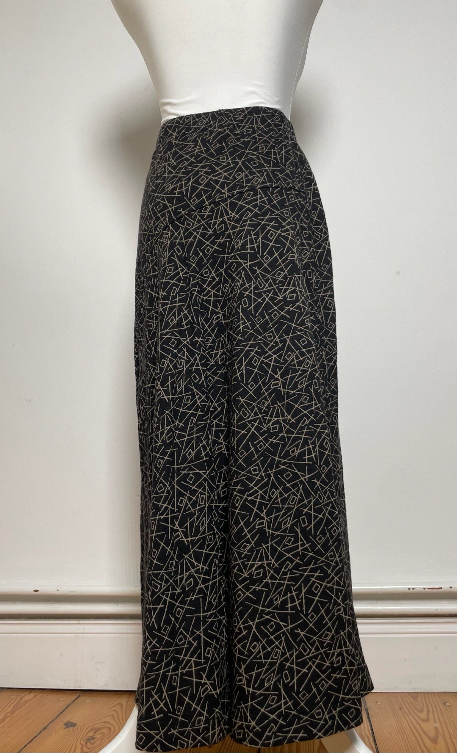 Comme des Garcons Vintage Comme Des Garçons Abstract Skirt Black Gold M Size 30" / US 8 / IT 44 - 3 Thumbnail