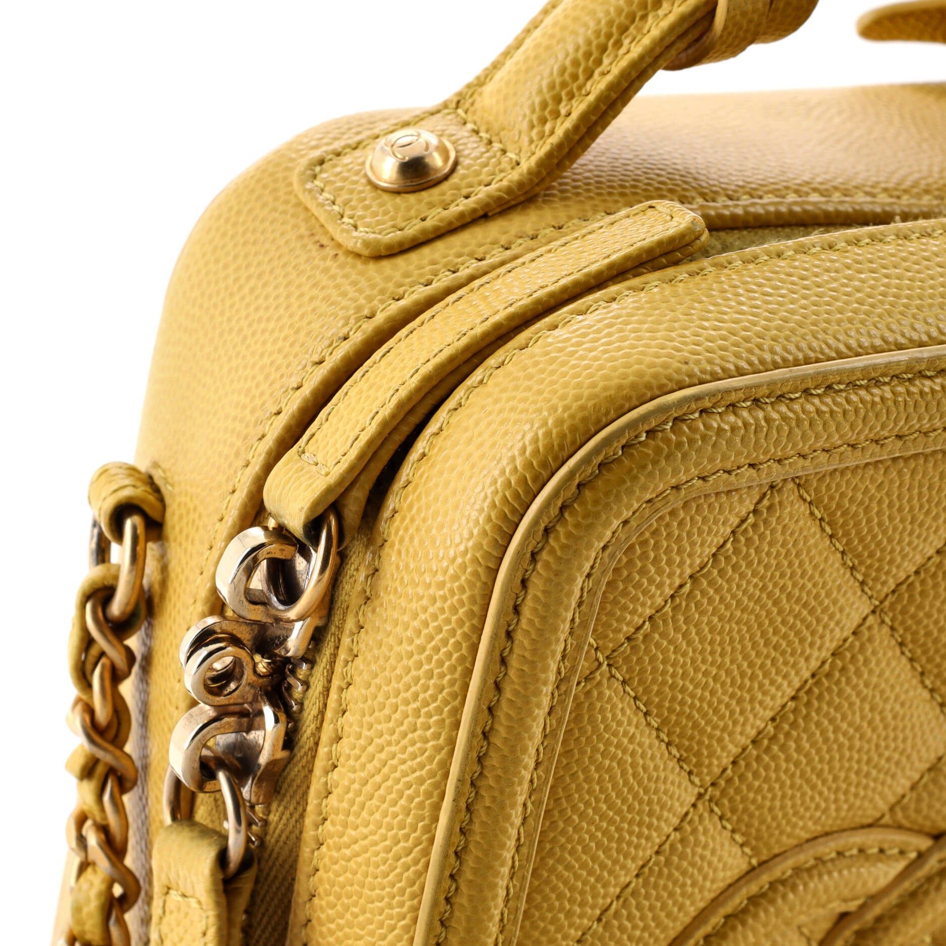 Chanel Filigree Vertical Vanity Case Size ONE SIZE - 6 Thumbnail