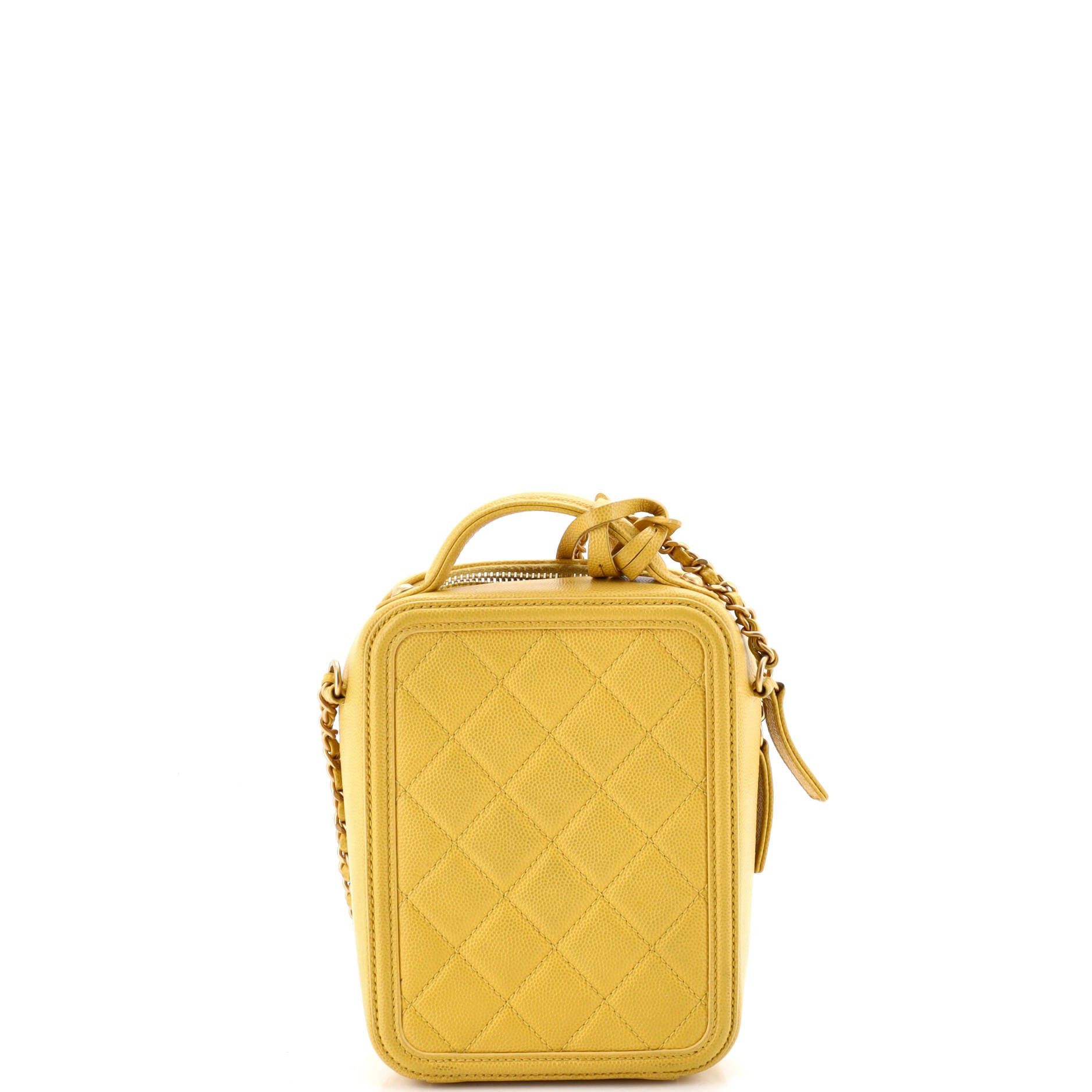 Chanel Filigree Vertical Vanity Case Size ONE SIZE - 3 Thumbnail