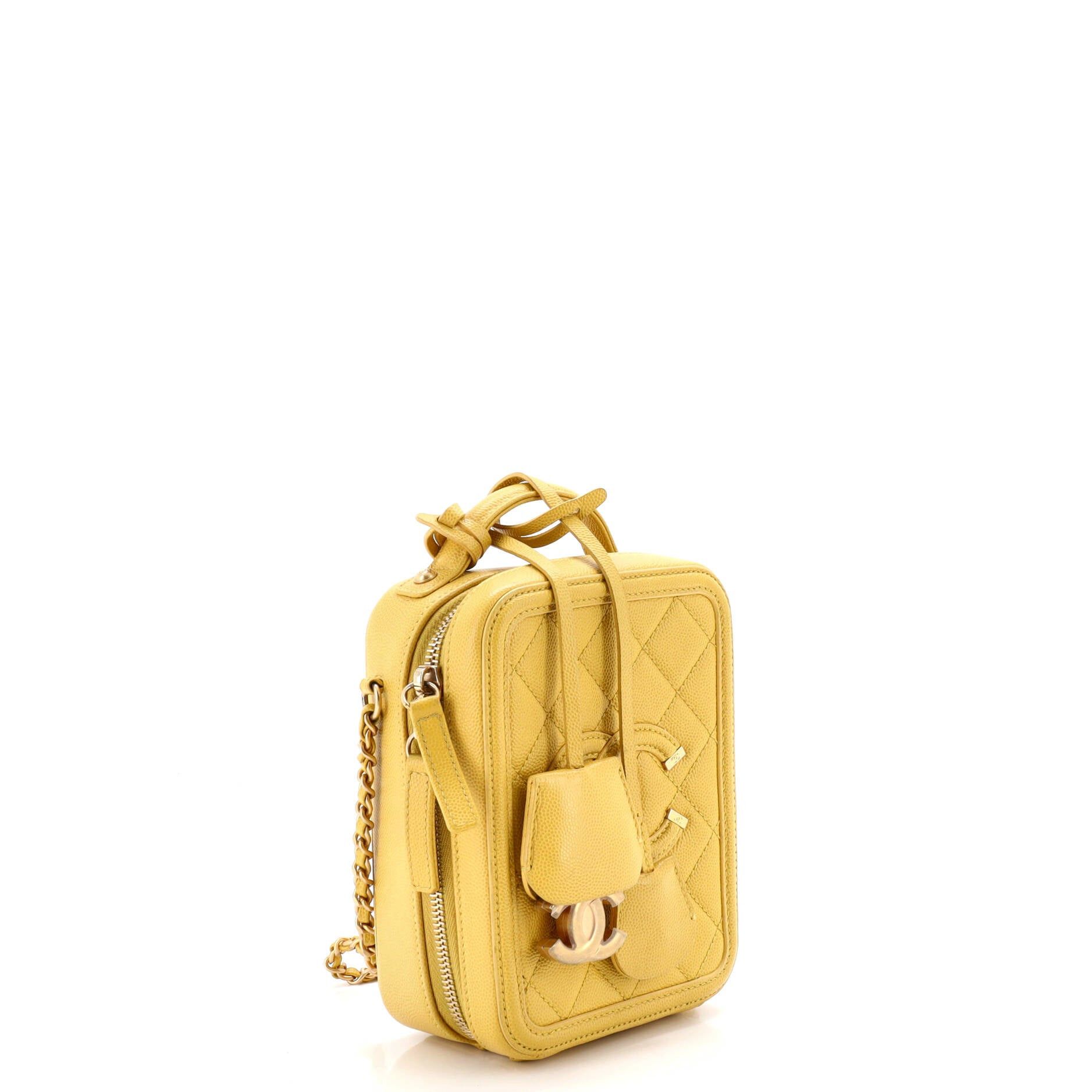 Chanel Filigree Vertical Vanity Case Size ONE SIZE - 2 Thumbnail