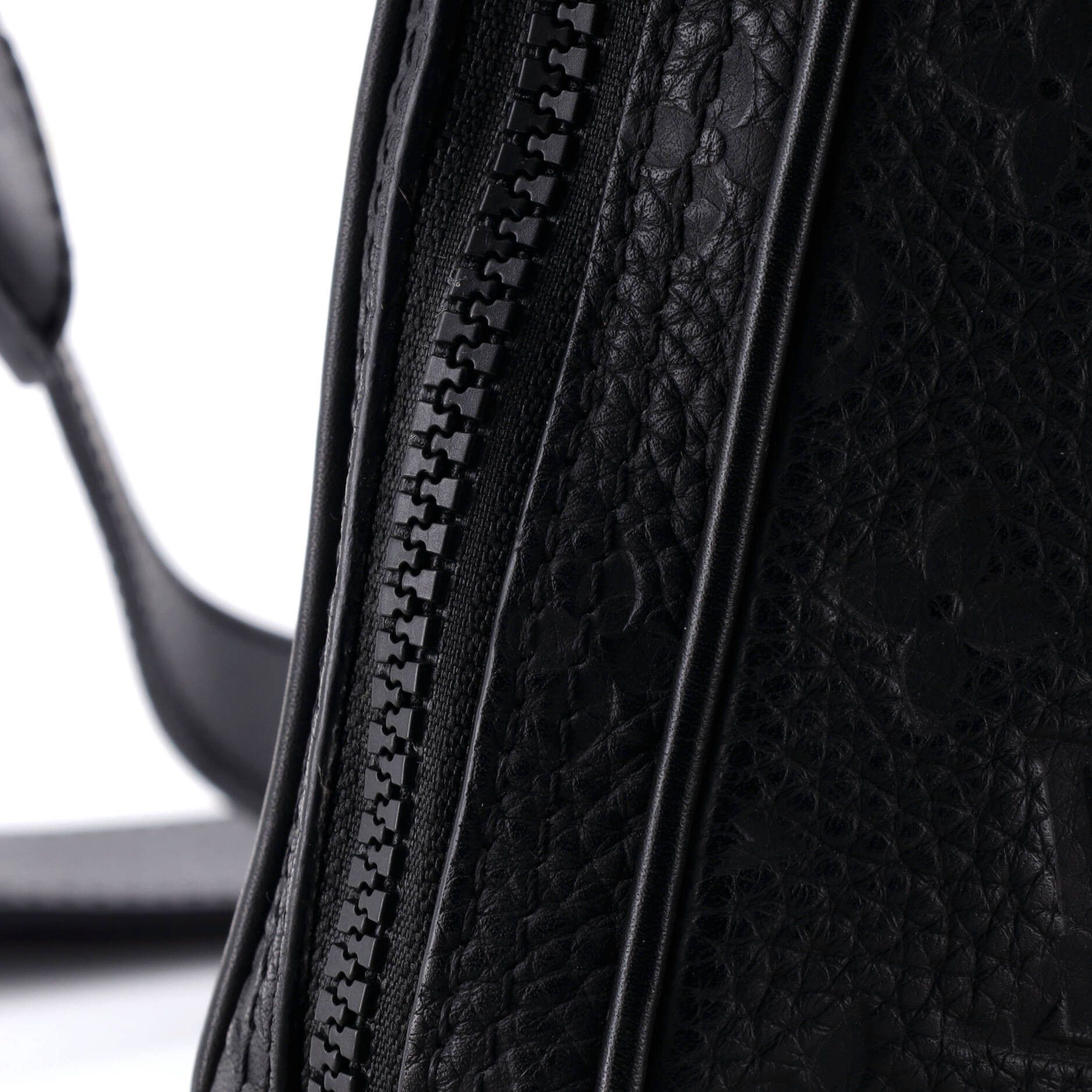 Louis Vuitton Side Utility Bag Size ONE SIZE - 6 Thumbnail