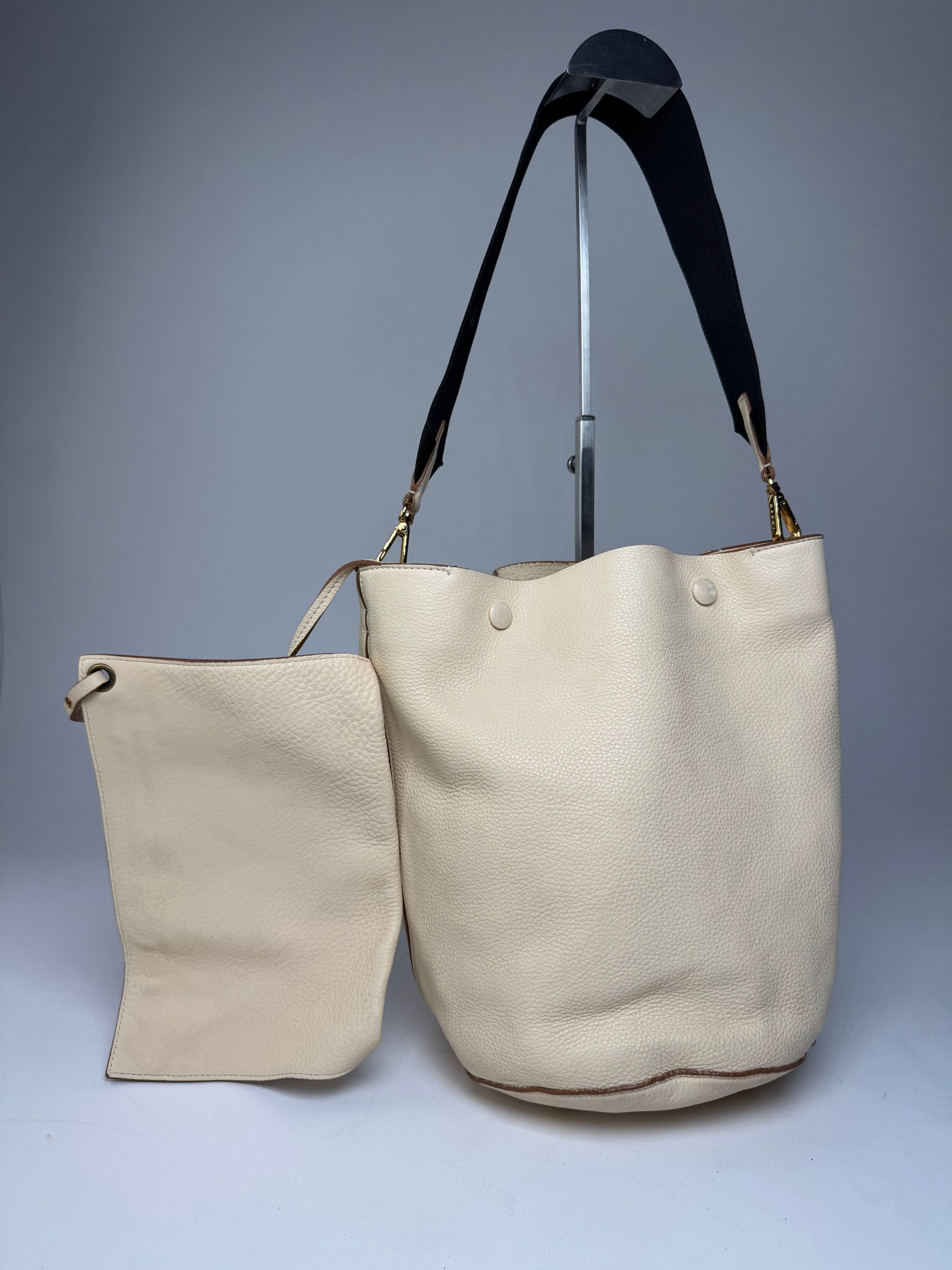 Marni Vintage Leather Bucket Bag Beige Black Size ONE SIZE - 2 Thumbnail