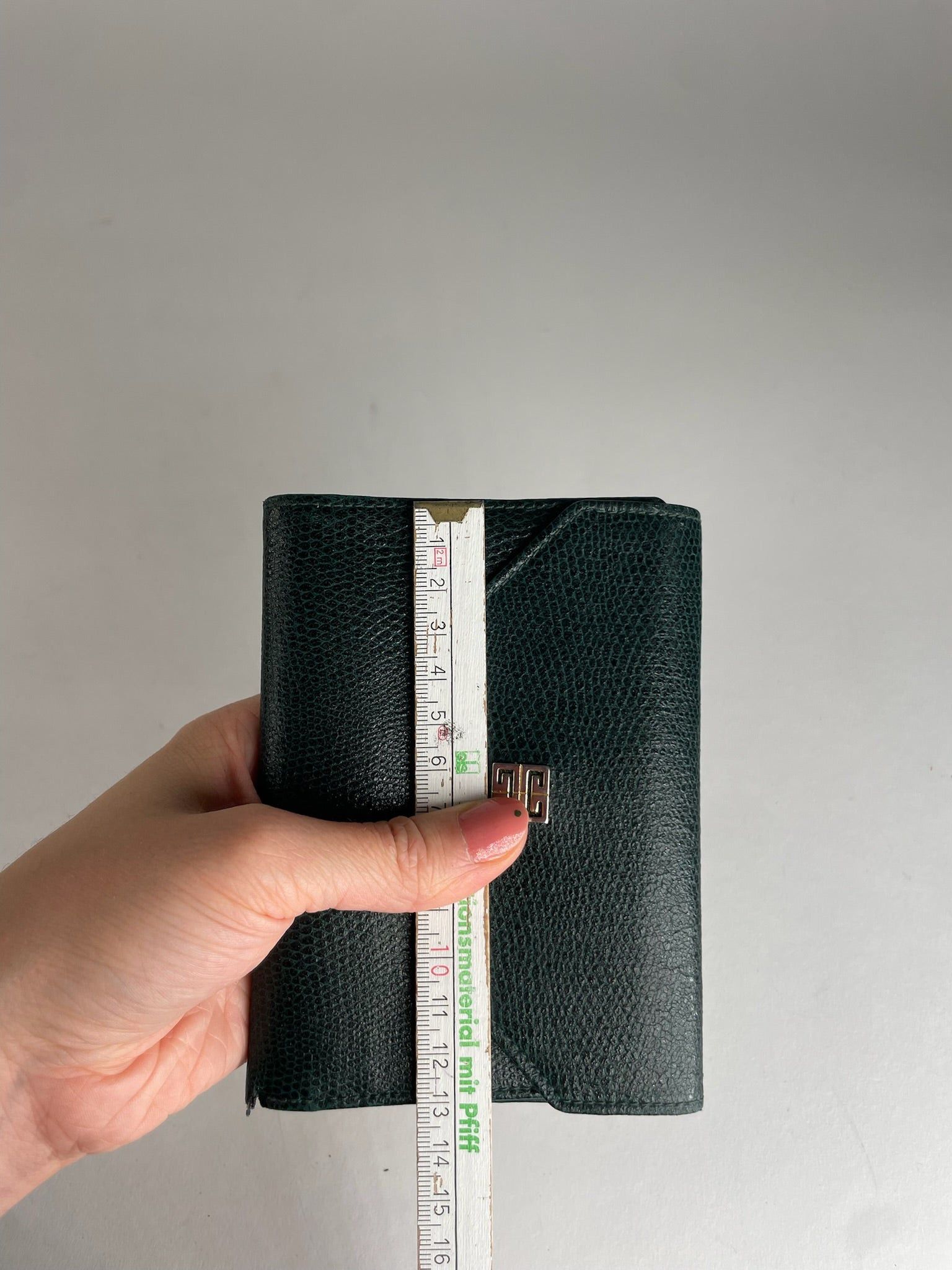 Givenchy Vintage Snake Emblossed Leather Wallet Green Size ONE SIZE - 10 Thumbnail