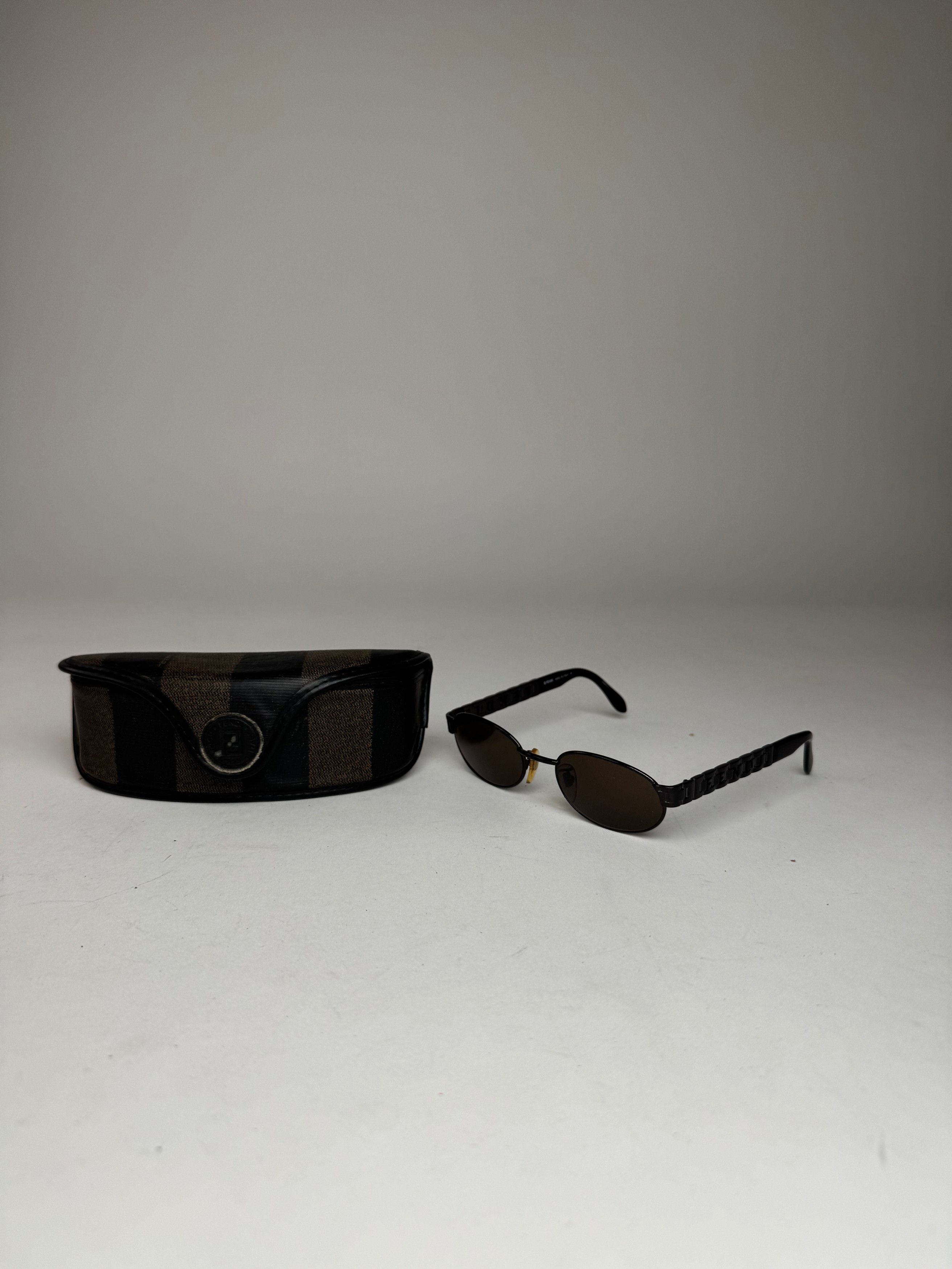Fendi Vintage Retro Roma Sunglasses Black Brown Size ONE SIZE - 5 Thumbnail