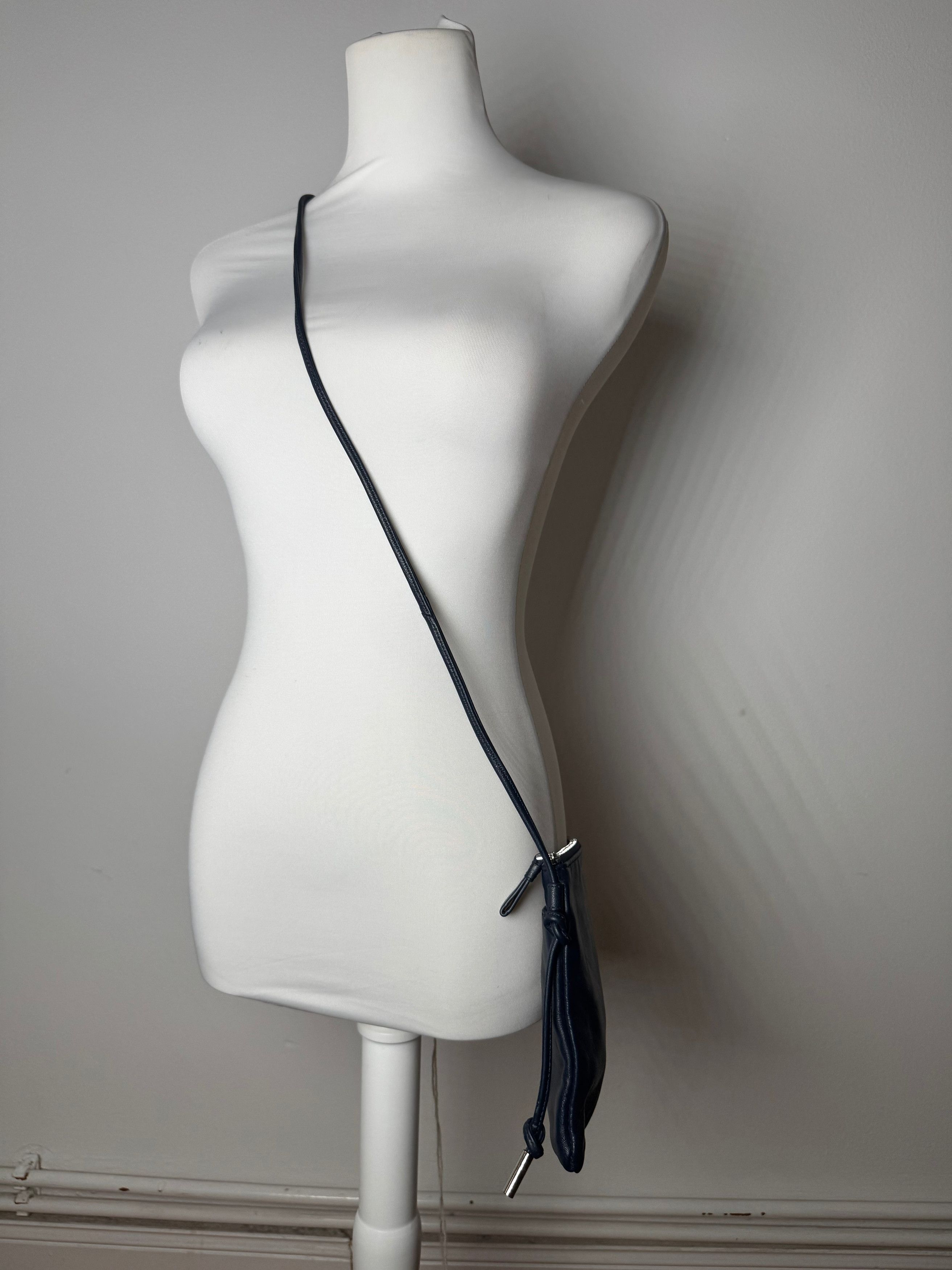Yohji Yamamoto Vintage Leather Multiway Bag Navy Size ONE SIZE - 7 Thumbnail